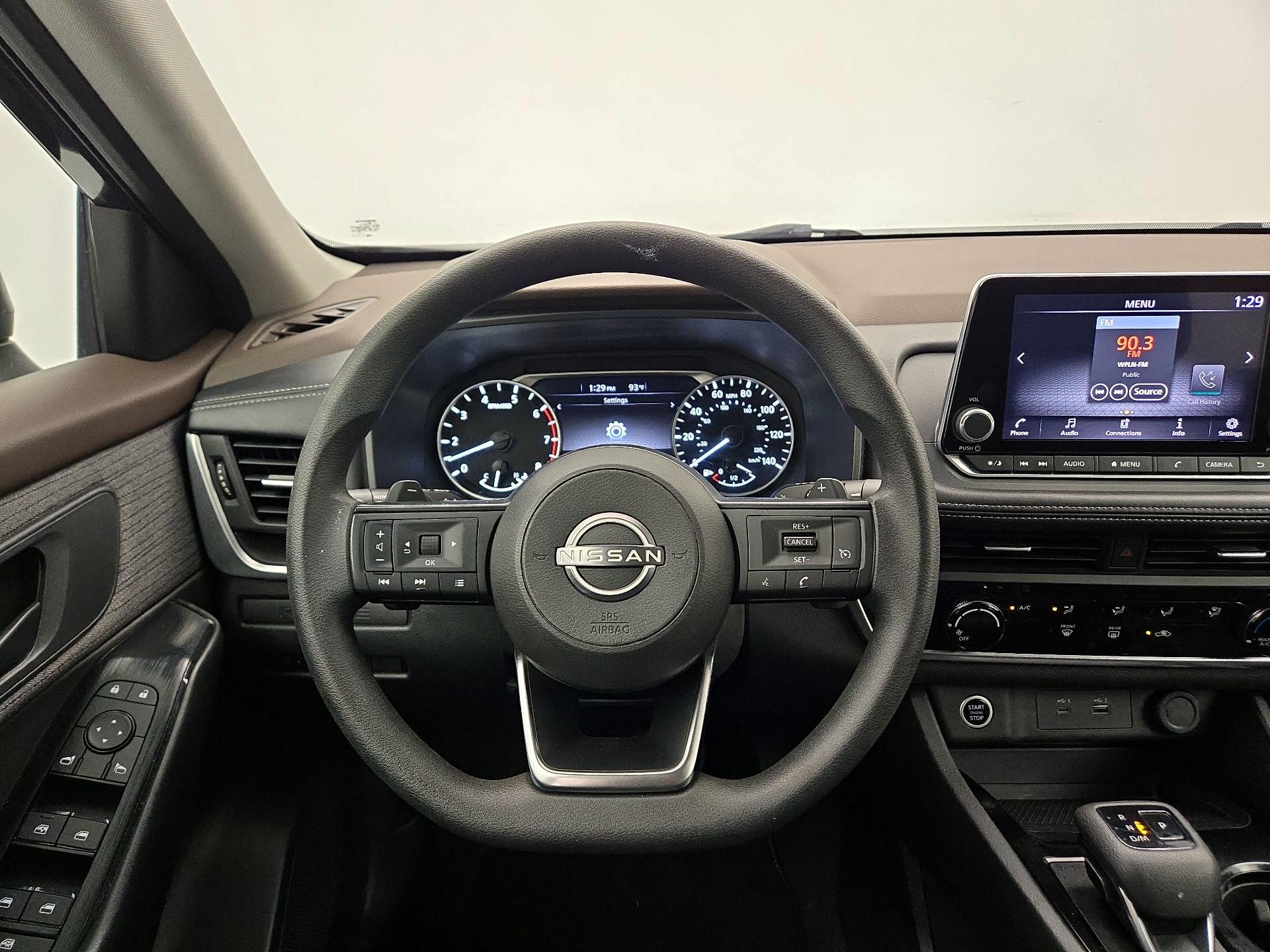 Thumbnail: 2023 Nissan Rogue - 10