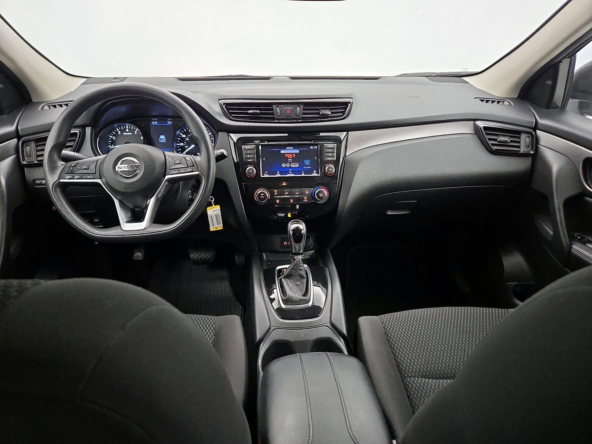 Thumbnail: 2020 Nissan Rogue Sport - 9