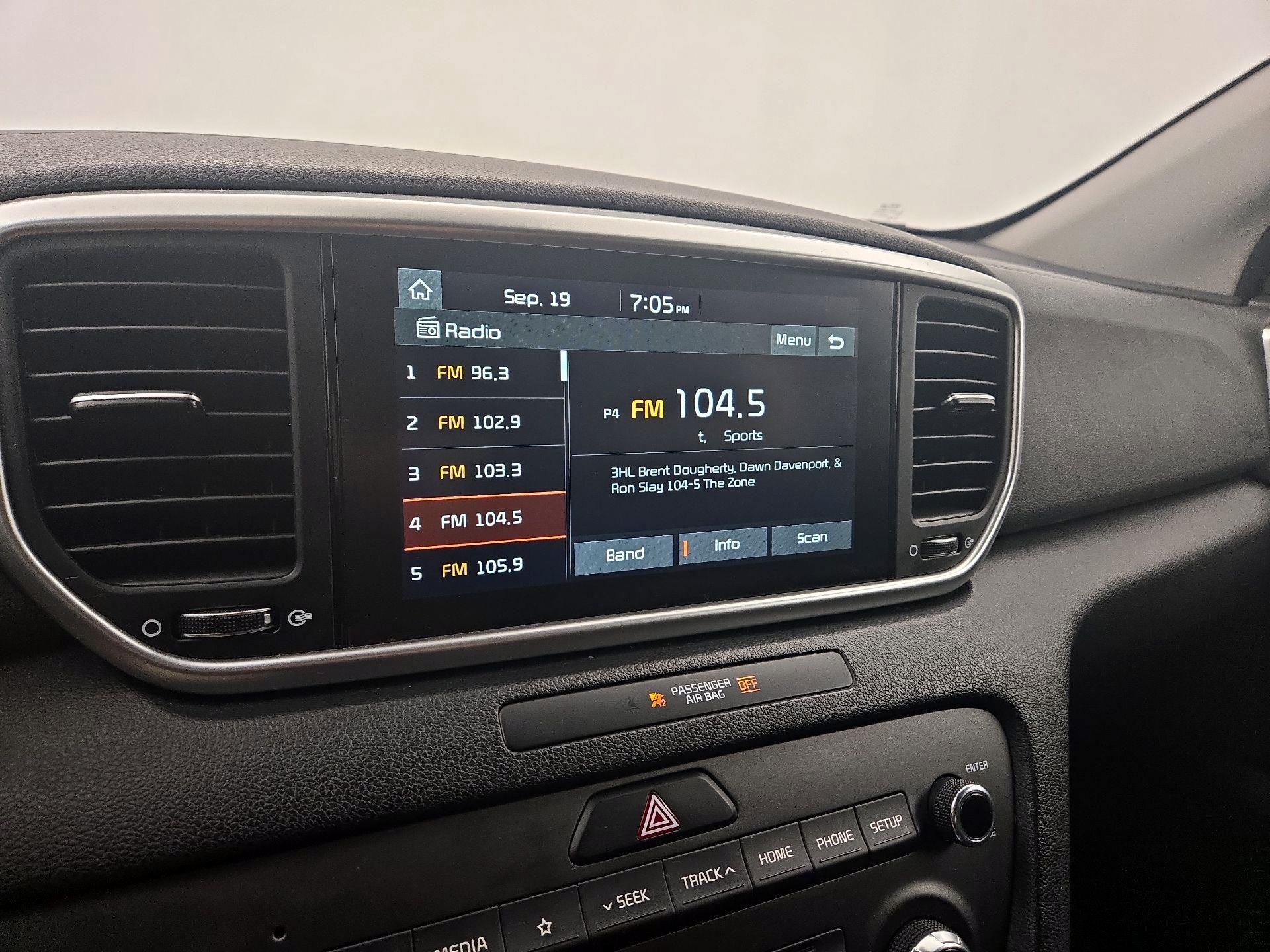 Thumbnail: 2020 Kia Sportage - 15
