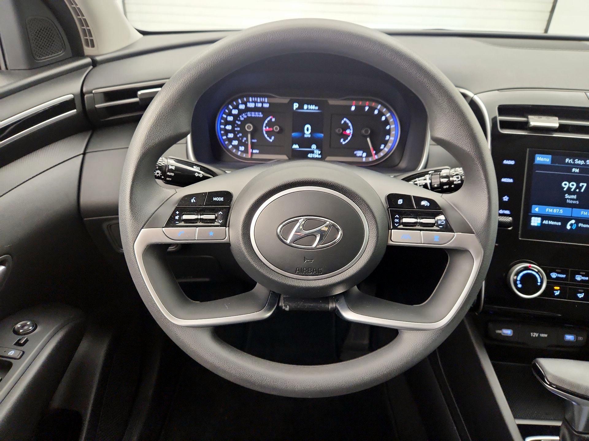 Thumbnail: 2022 Hyundai Tucson - 10