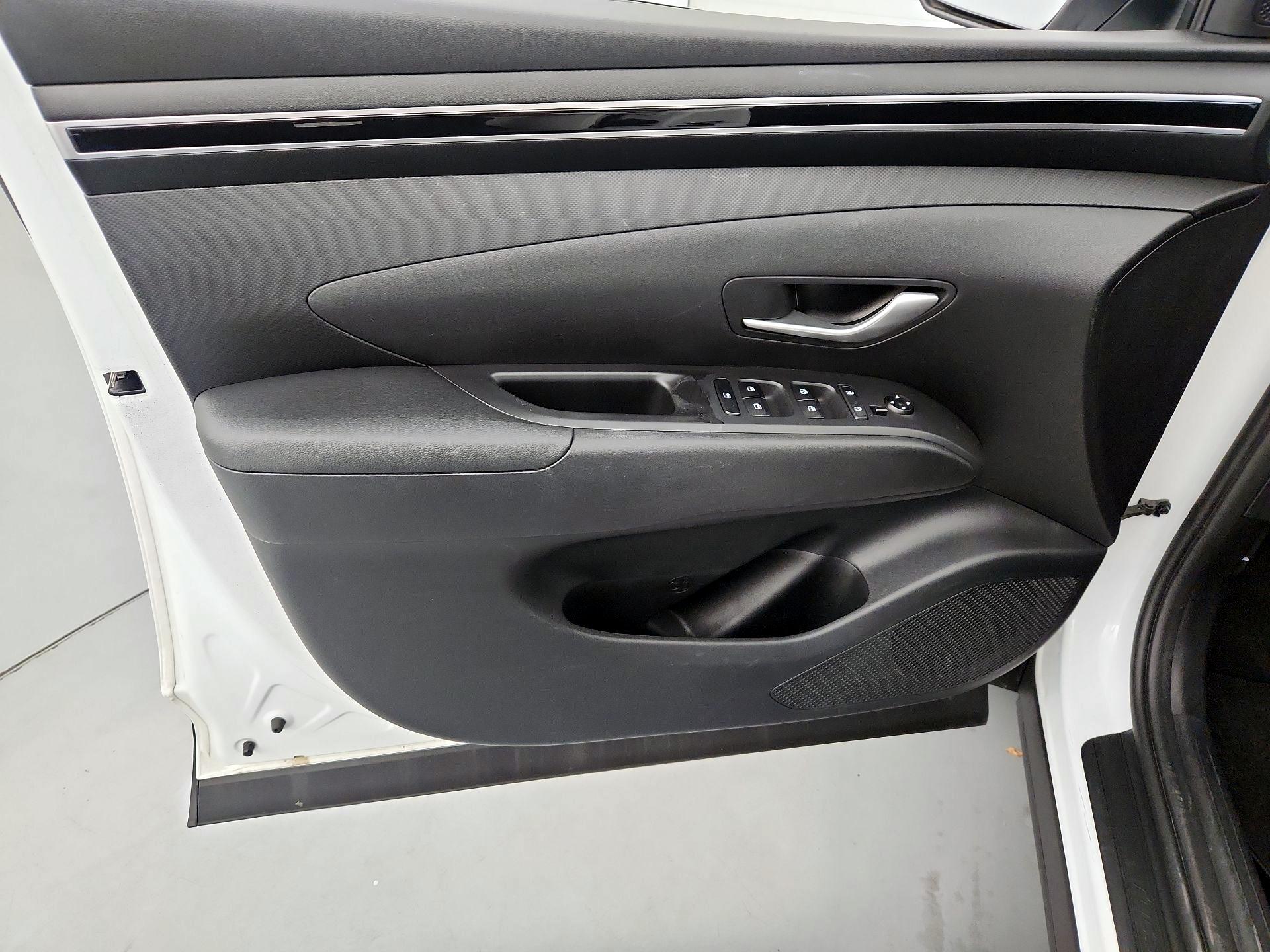 Thumbnail: 2022 Hyundai Tucson - 12