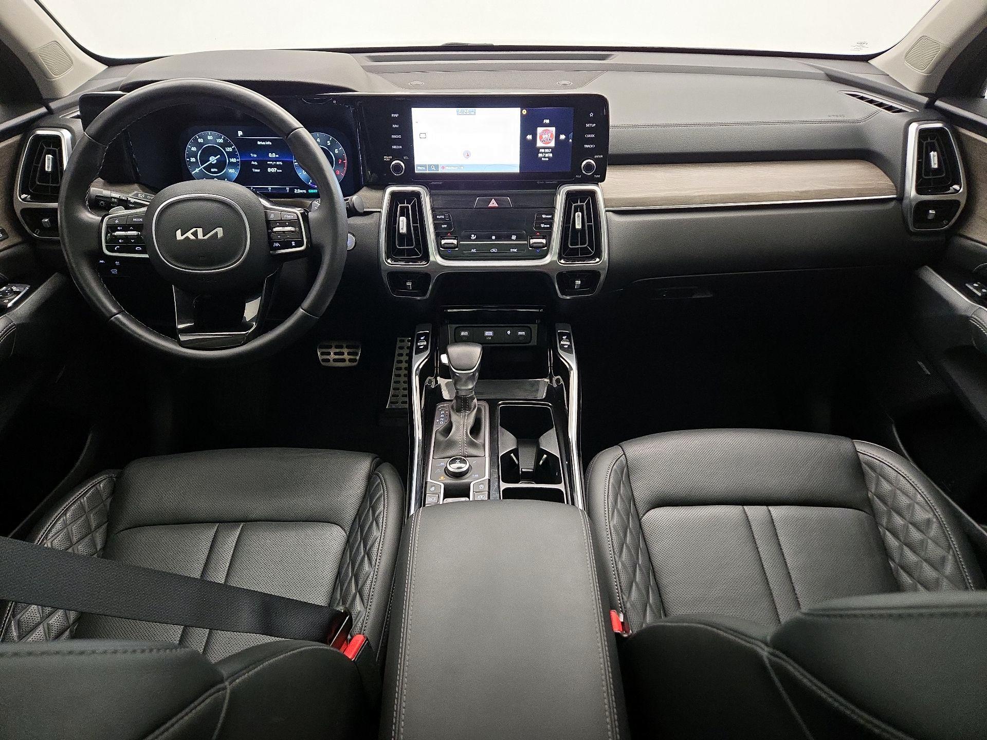 Thumbnail: 2023 Kia Sorento - 9