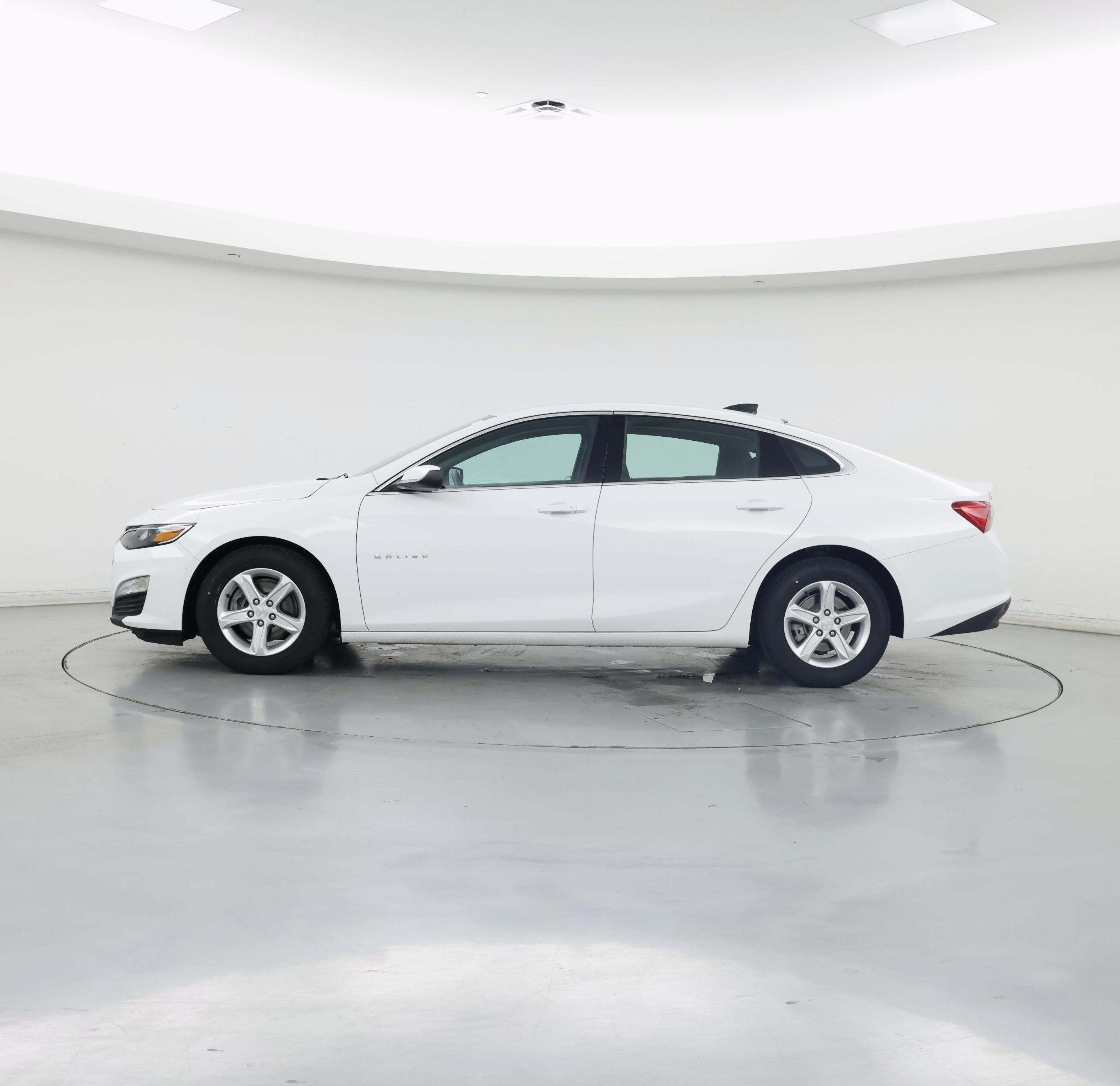 Thumbnail: 2023 Chevrolet Malibu - 3