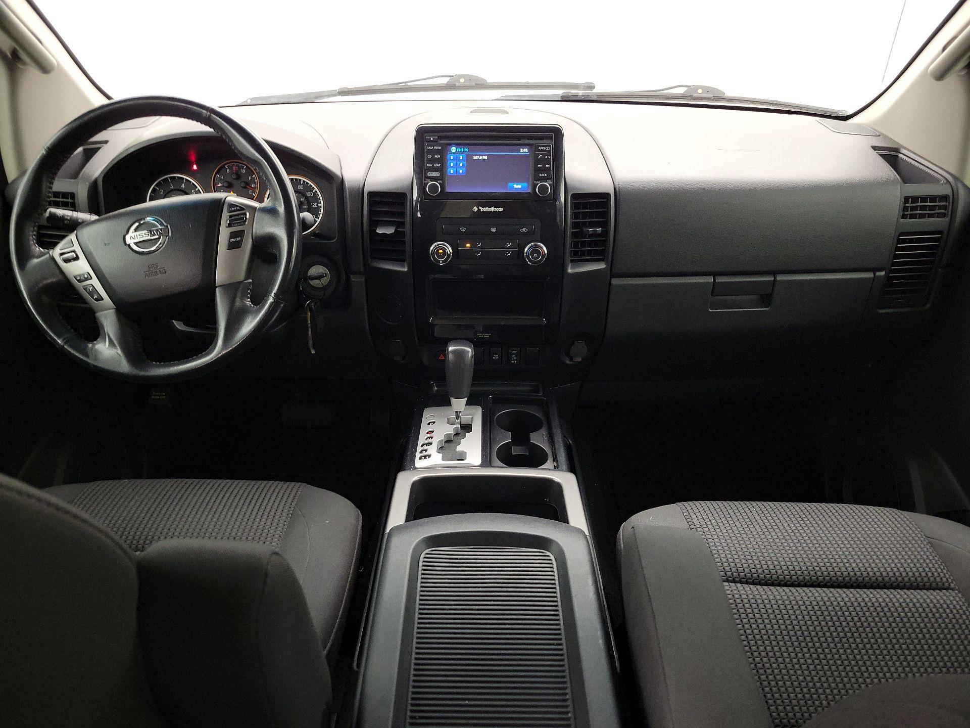 Thumbnail: 2015 Nissan Titan - 9