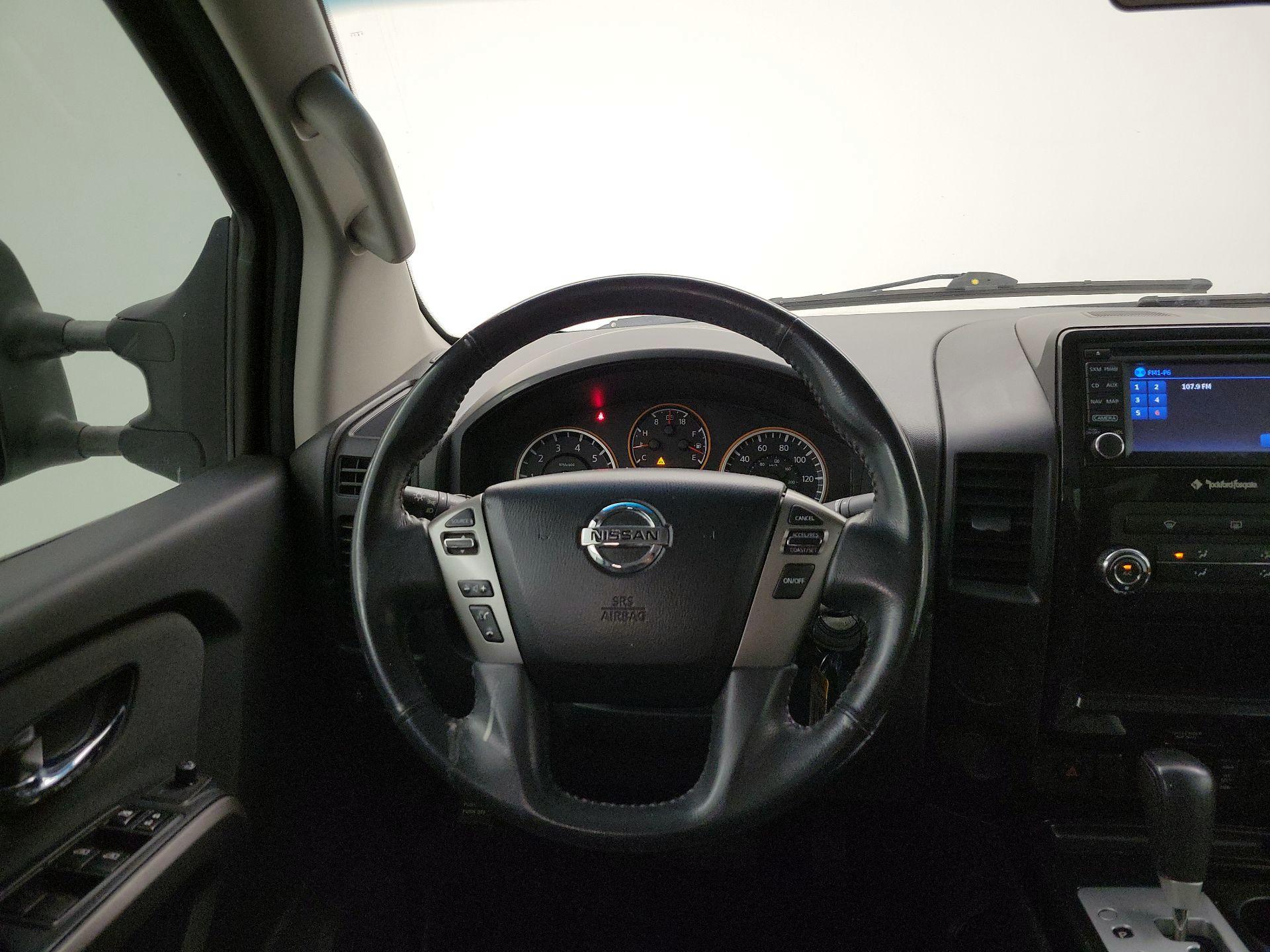 Thumbnail: 2015 Nissan Titan - 10