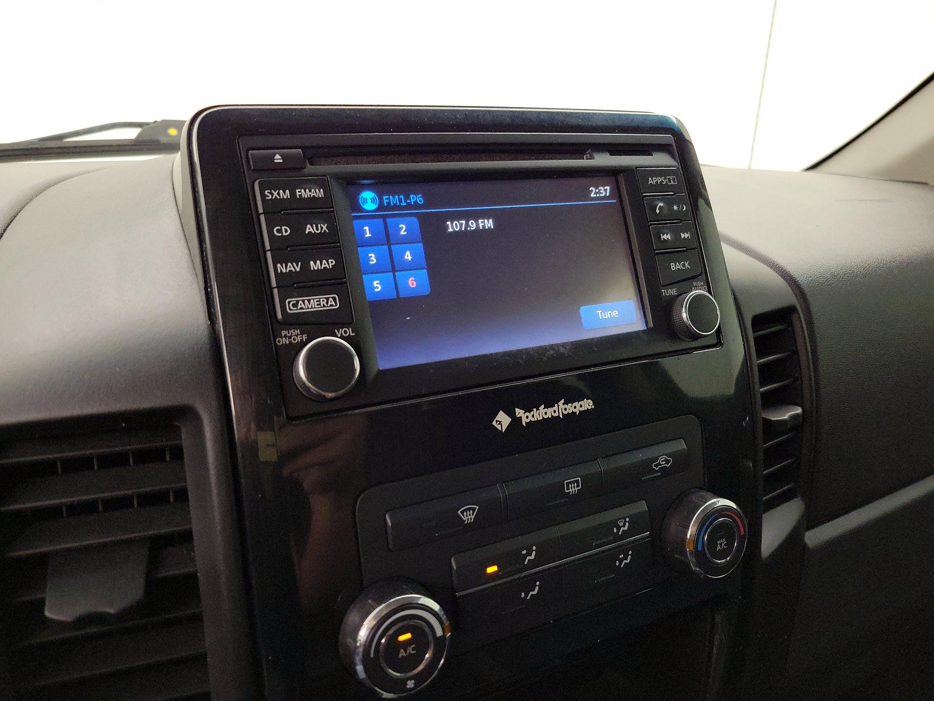 Thumbnail: 2015 Nissan Titan - 15