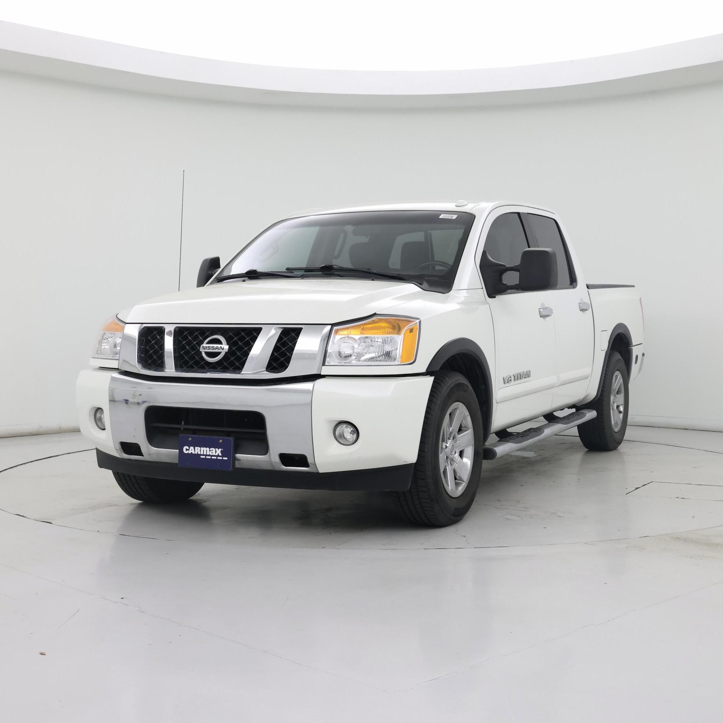 Thumbnail: 2015 Nissan Titan - 4