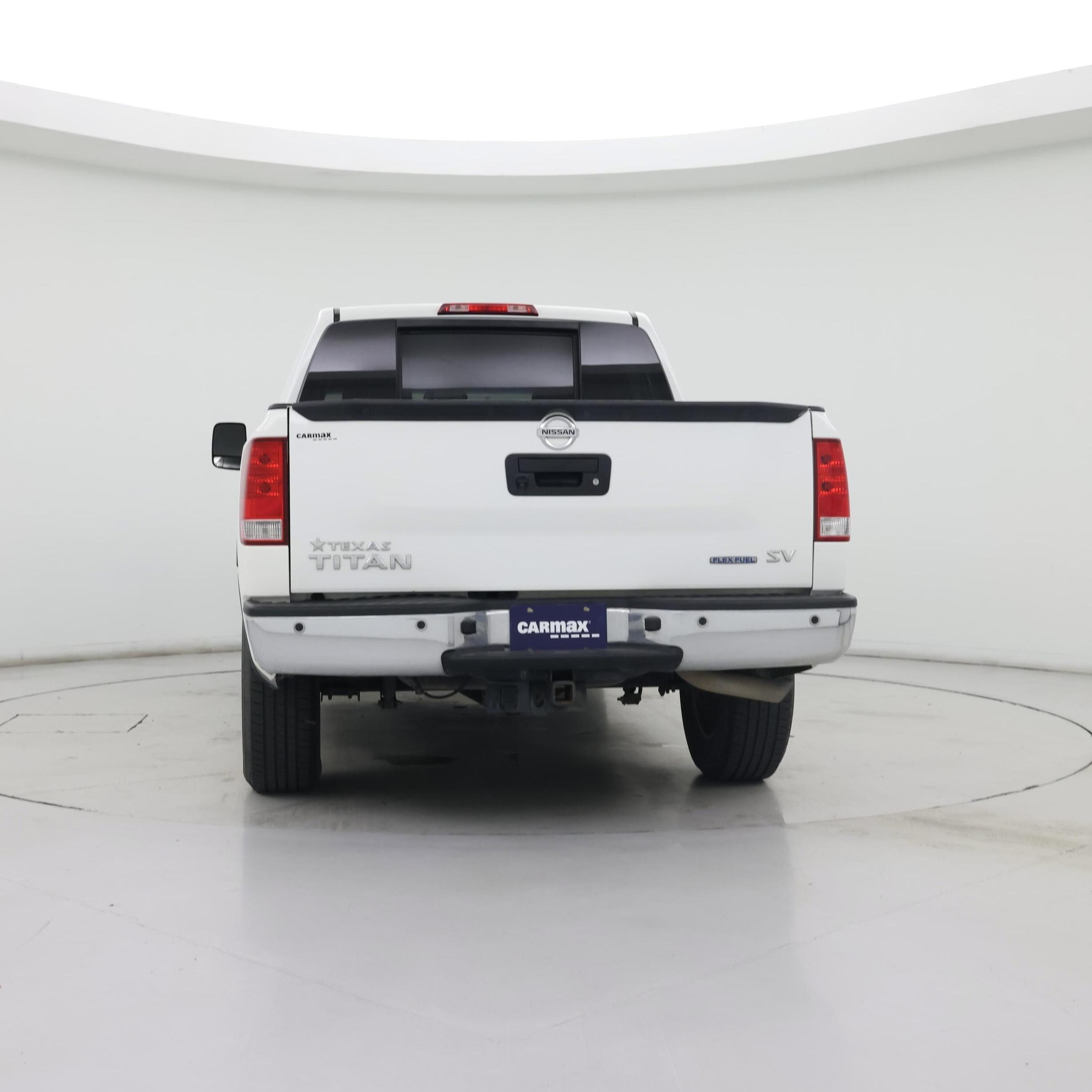 Thumbnail: 2015 Nissan Titan - 6