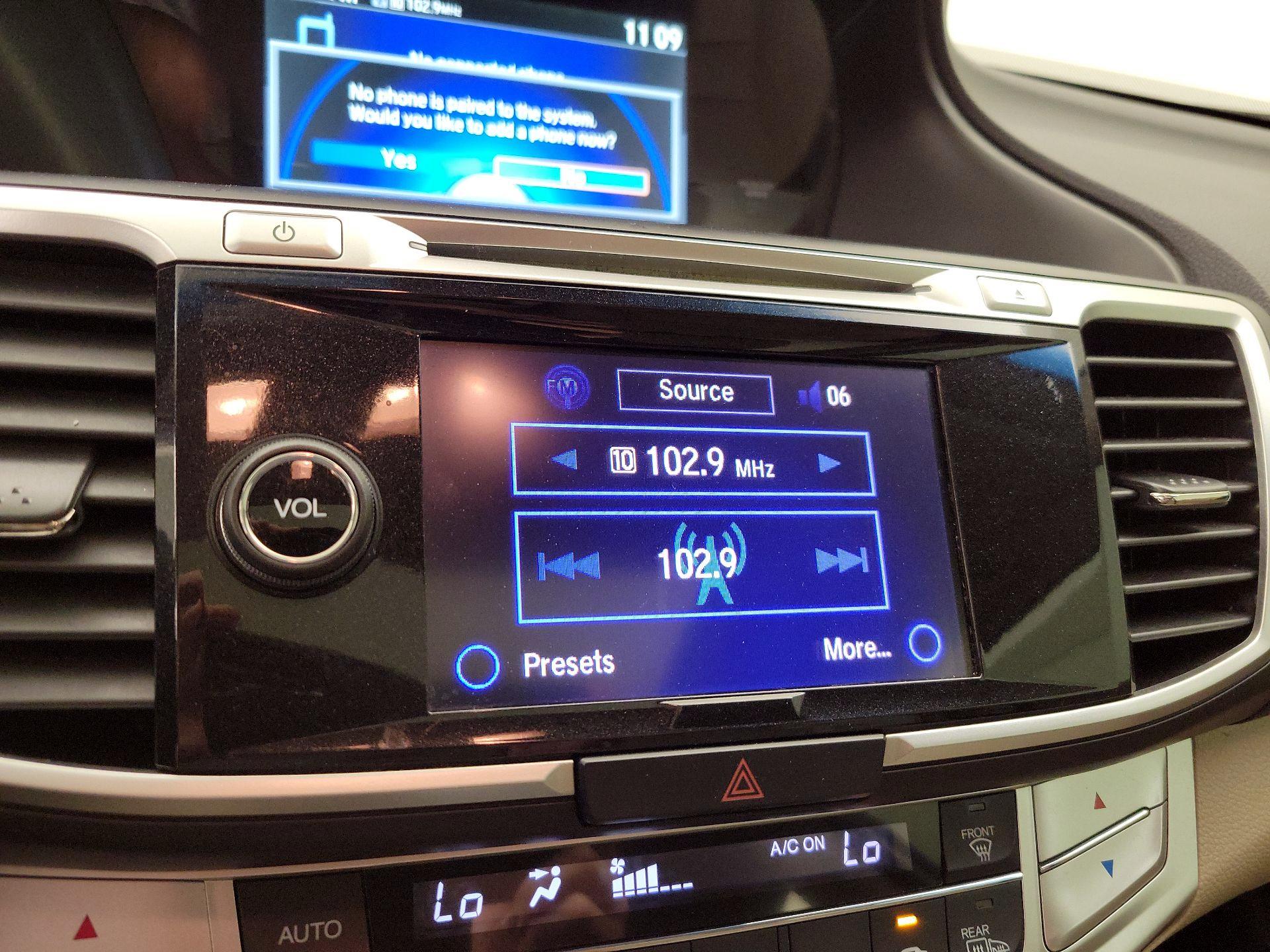 Thumbnail: 2013 Honda Accord - 15