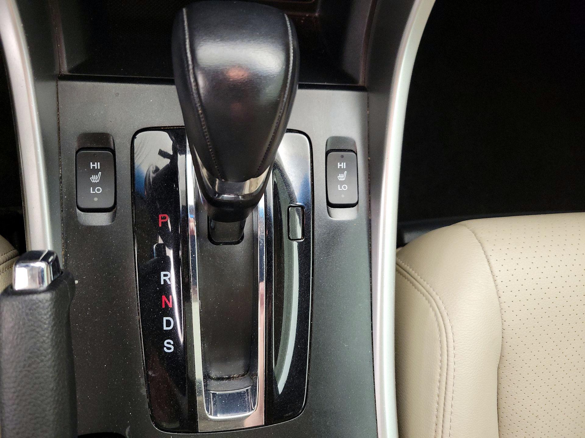 Thumbnail: 2013 Honda Accord - 17