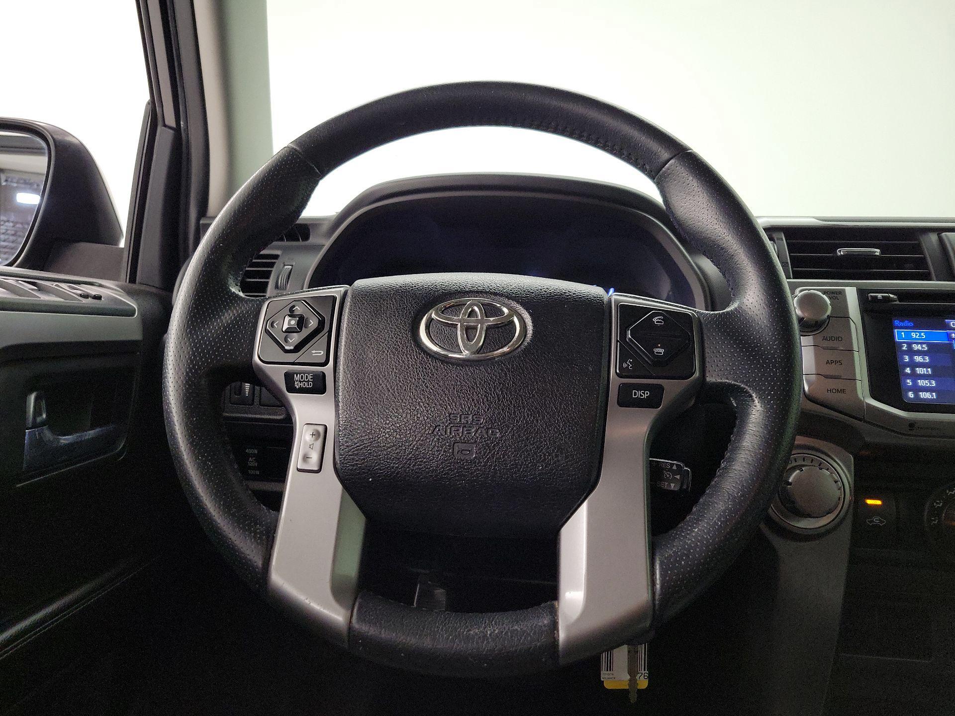 Thumbnail: 2017 Toyota 4Runner - 10