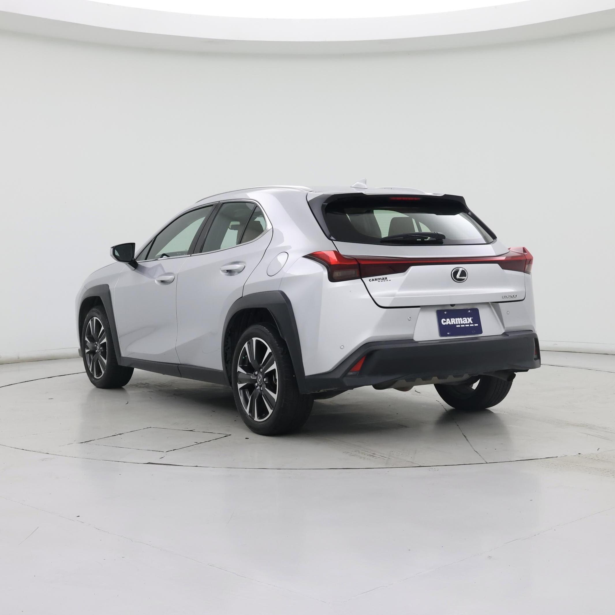 Thumbnail: 2020 Lexus UX - 2