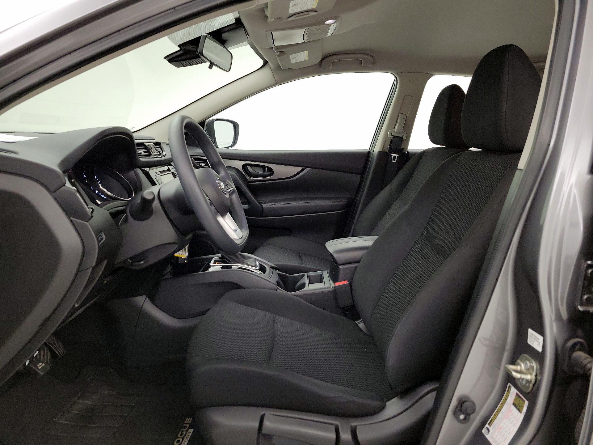 Thumbnail: 2021 Nissan Rogue Sport - 11