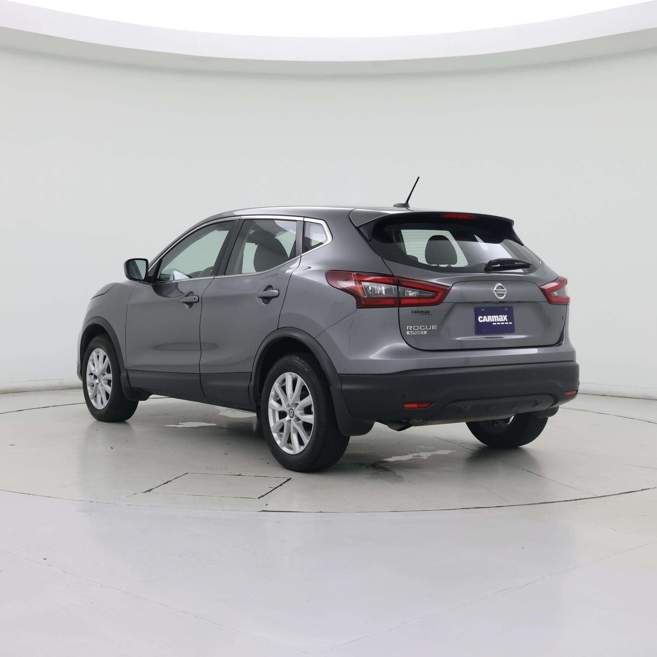 Thumbnail: 2021 Nissan Rogue Sport - 2