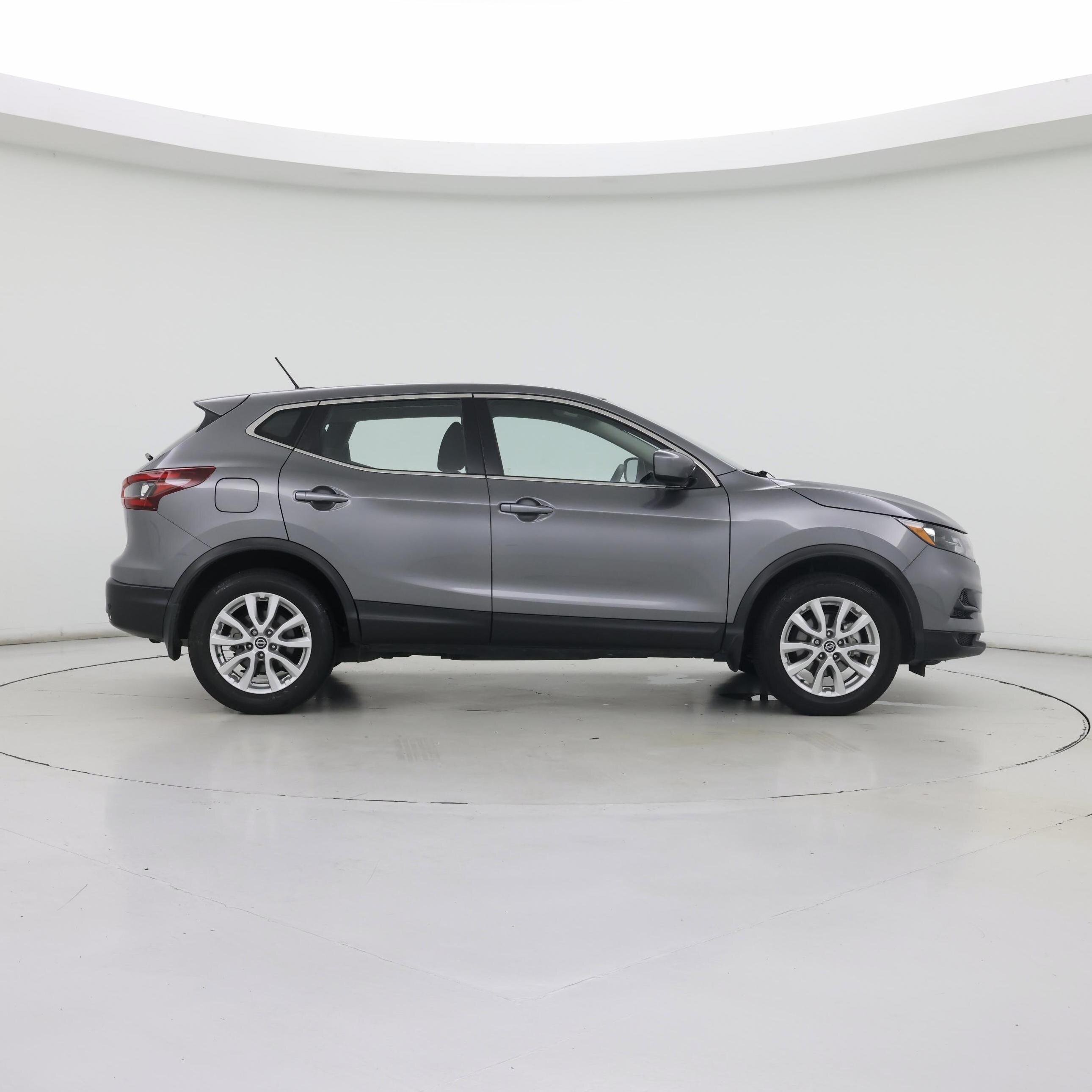 Thumbnail: 2021 Nissan Rogue Sport - 7