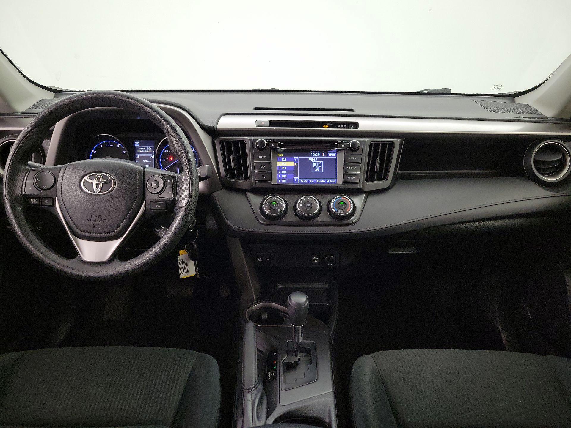 Thumbnail: 2018 Toyota RAV4 - 9