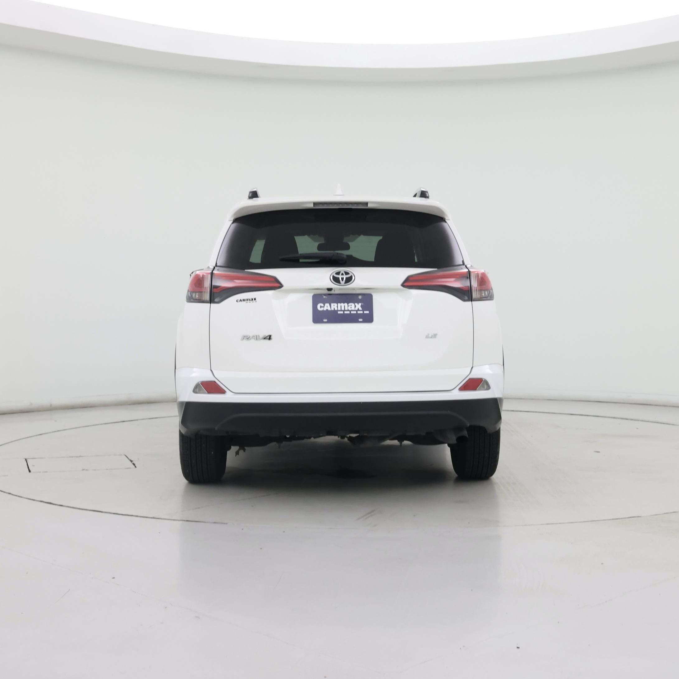 Thumbnail: 2018 Toyota RAV4 - 6