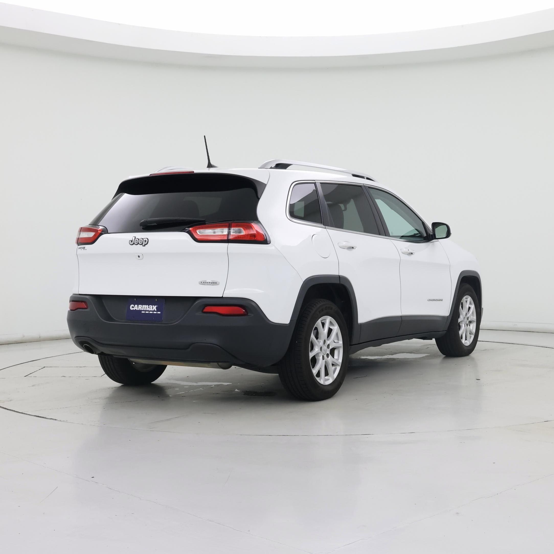 Thumbnail: 2018 Jeep Cherokee - 8