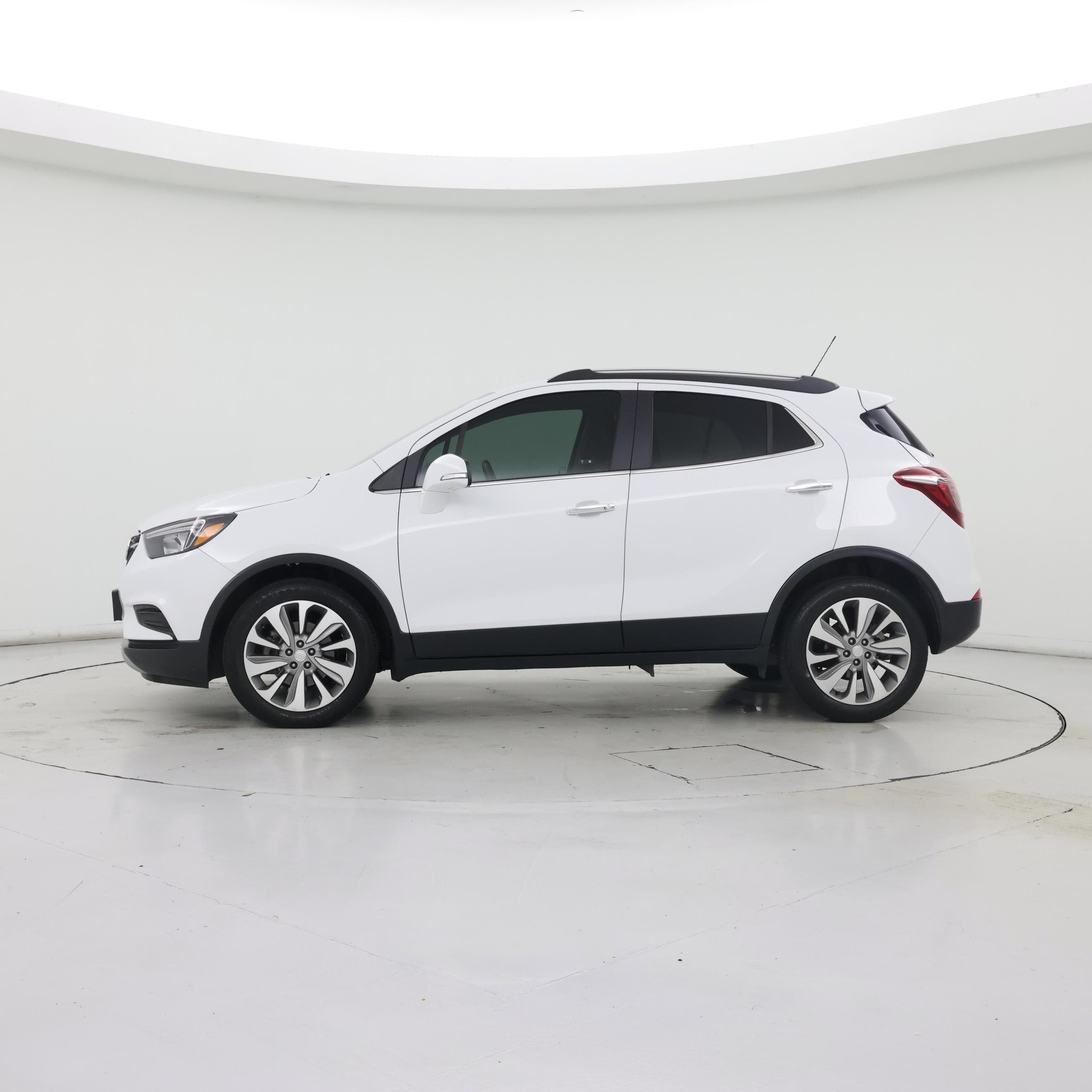 Thumbnail: 2019 Buick Encore - 3