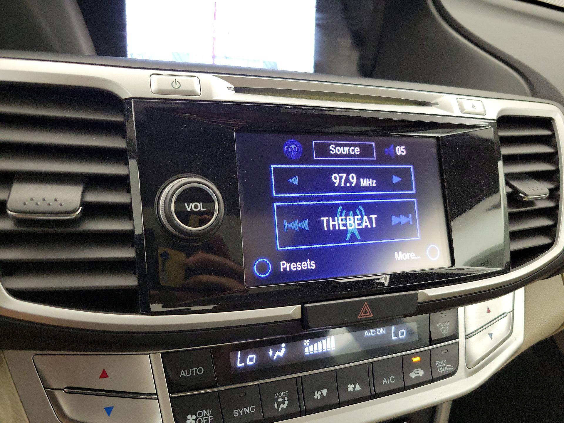 Thumbnail: 2014 Honda Accord - 16