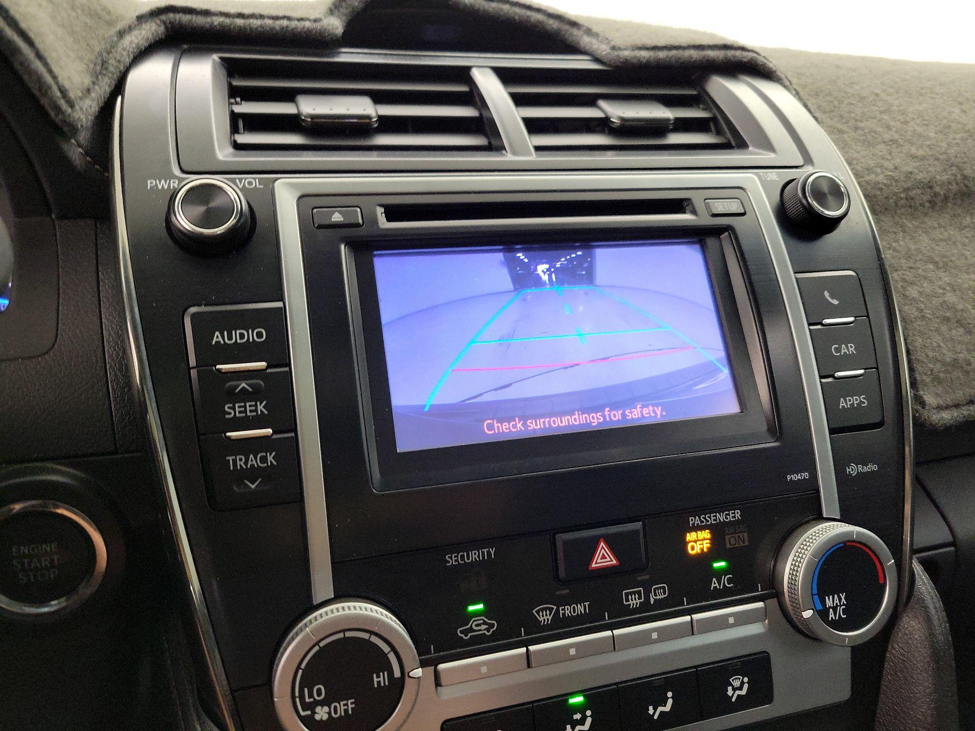 Thumbnail: 2013 Toyota Camry - 14