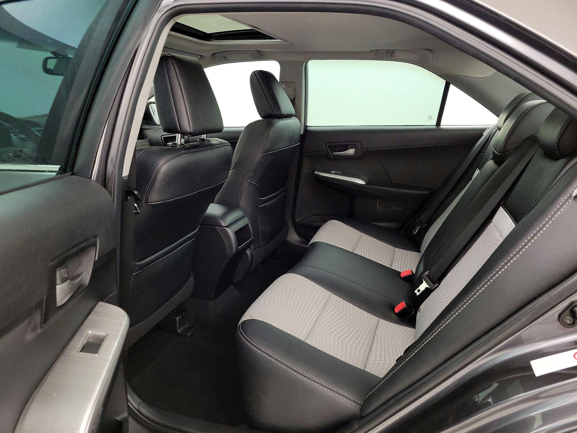 Thumbnail: 2013 Toyota Camry - 19