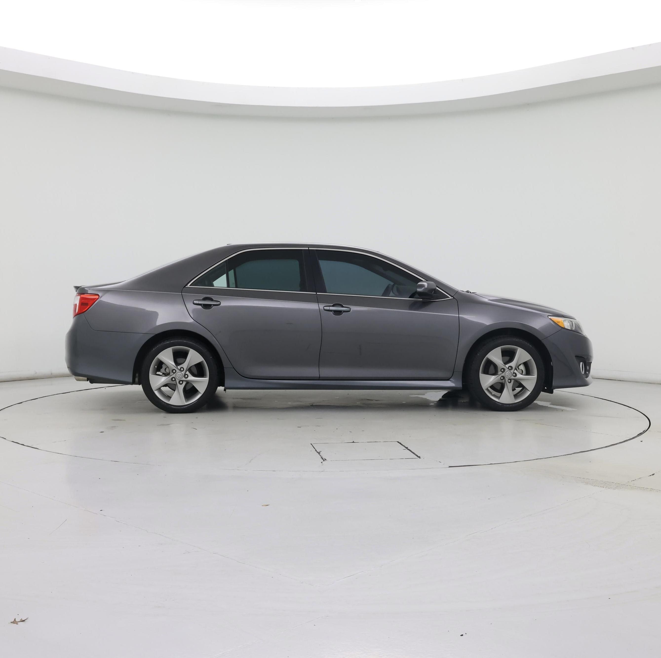 Thumbnail: 2013 Toyota Camry - 7