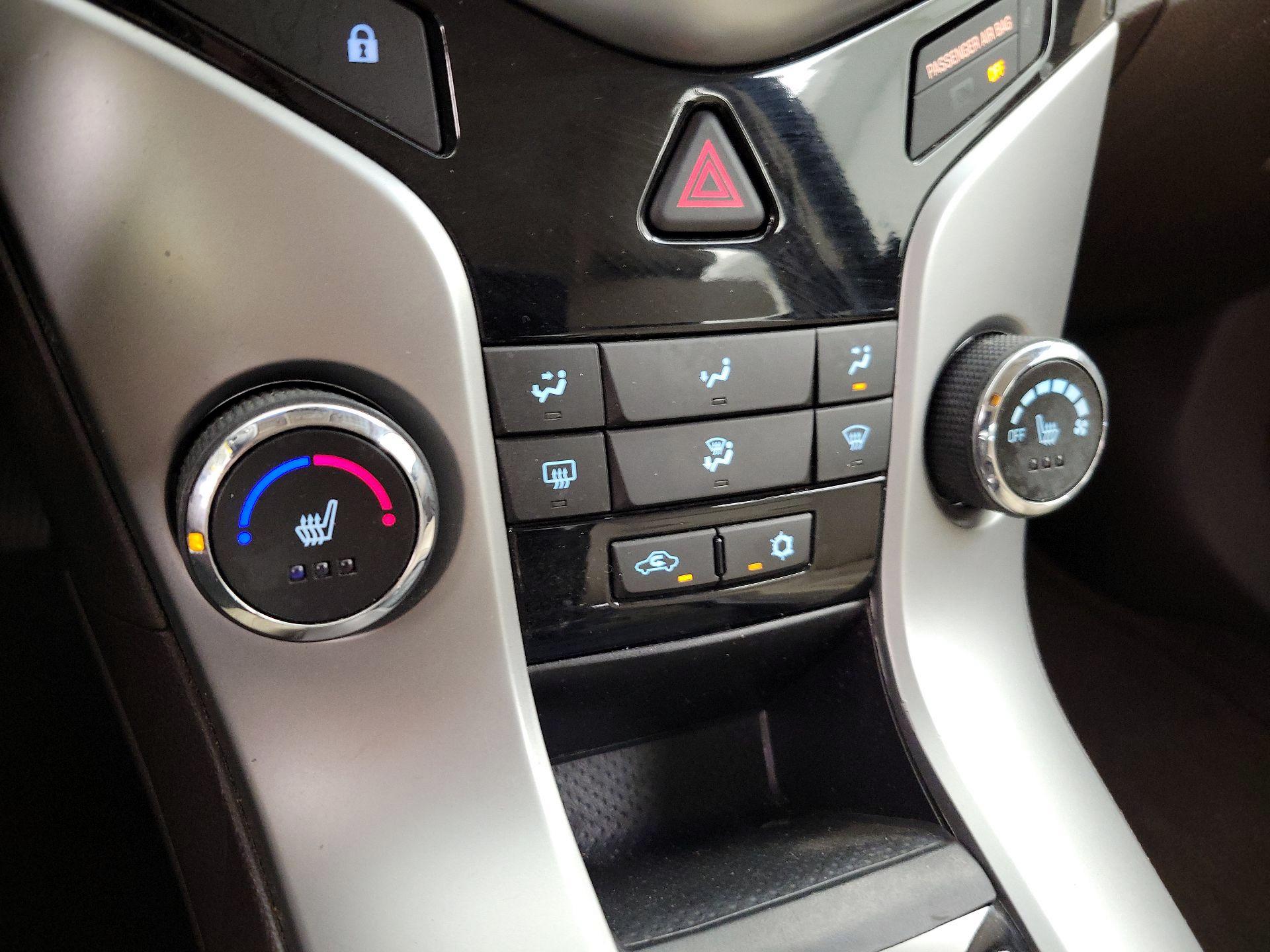 Thumbnail: 2014 Chevrolet Cruze - 16