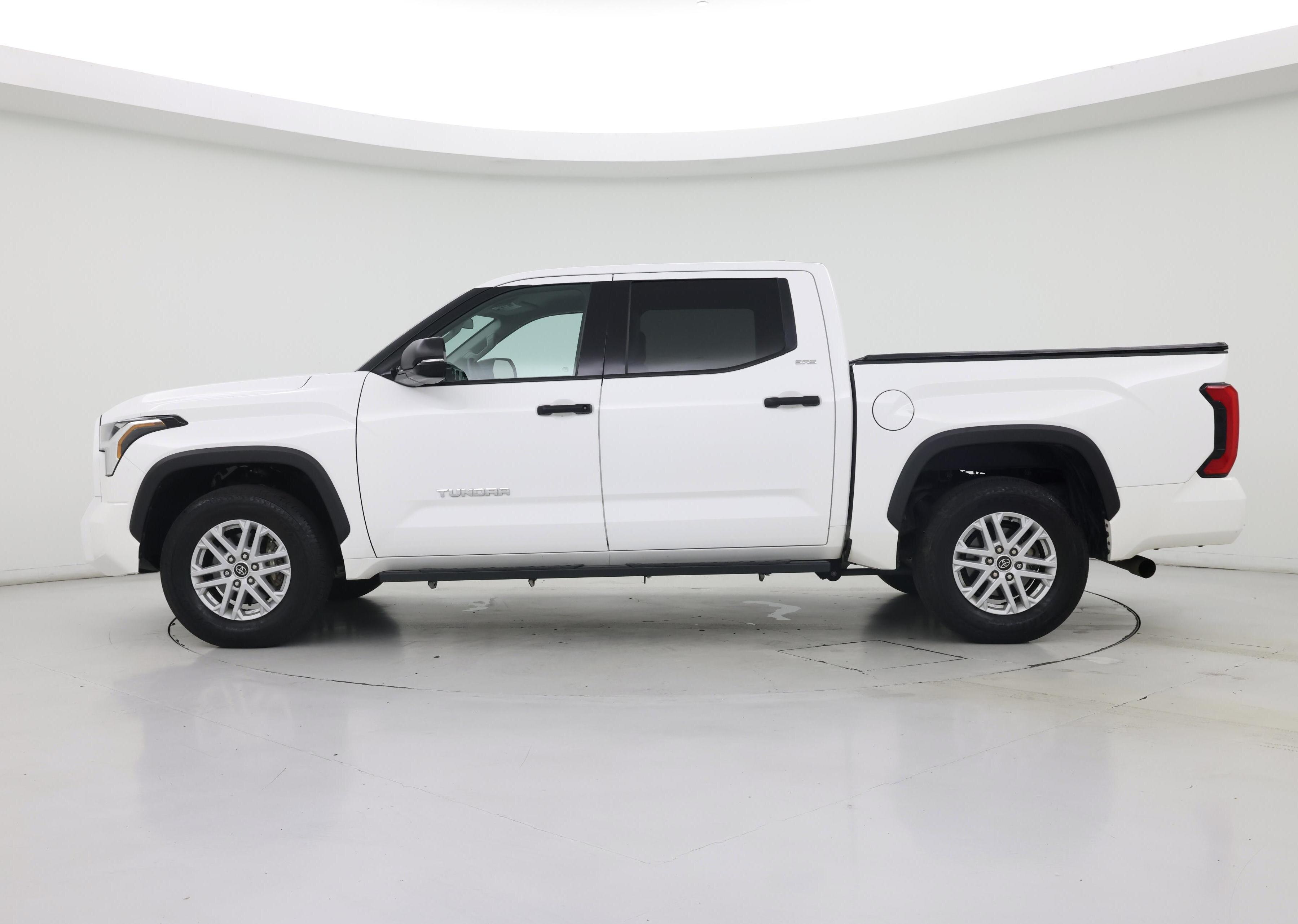 Thumbnail: 2022 Toyota Tundra - 3