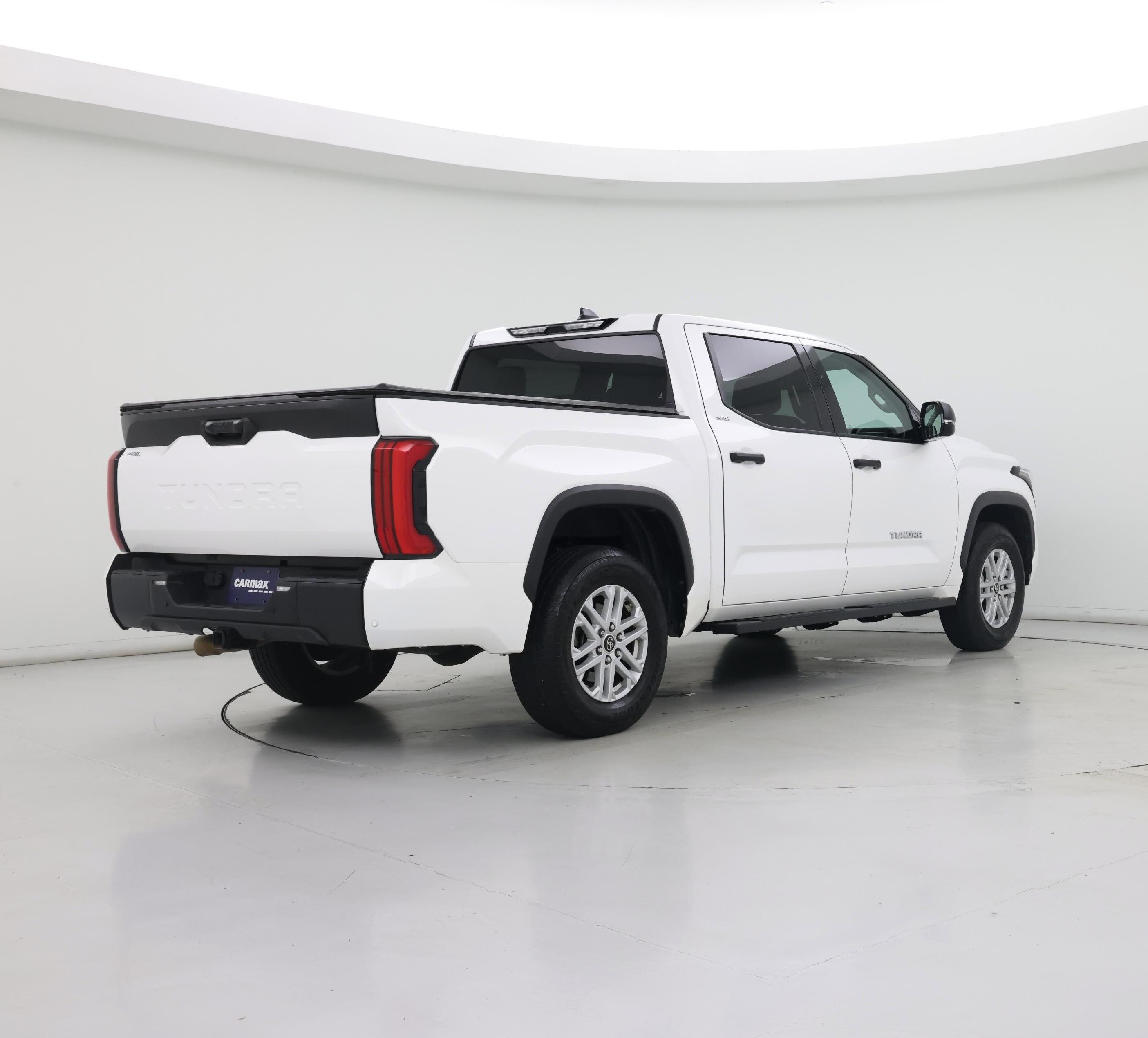 Thumbnail: 2022 Toyota Tundra - 8