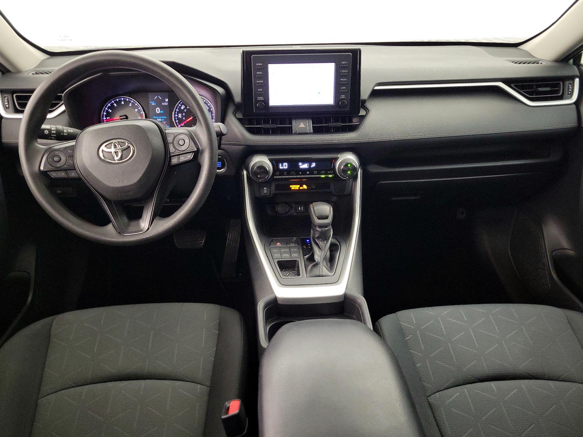 Thumbnail: 2019 Toyota RAV4 - 9