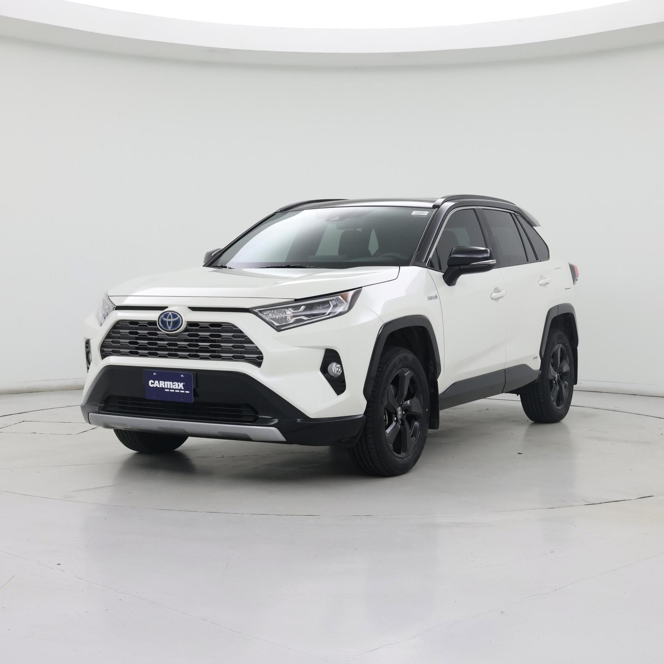 Thumbnail: 2021 Toyota RAV4 - 4