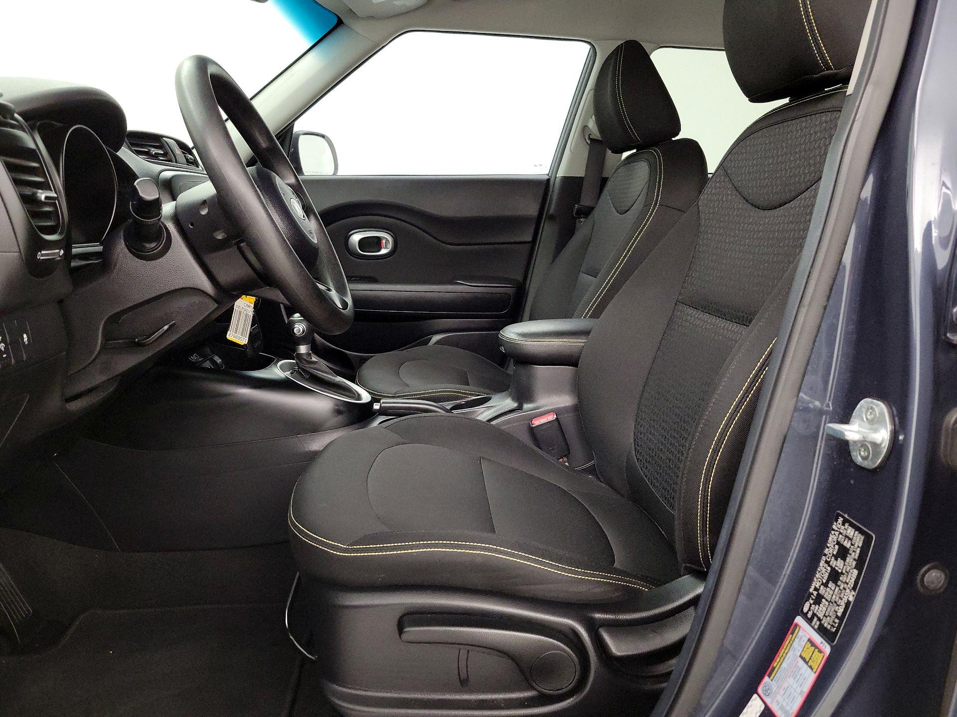 Thumbnail: 2015 Kia Soul - 11