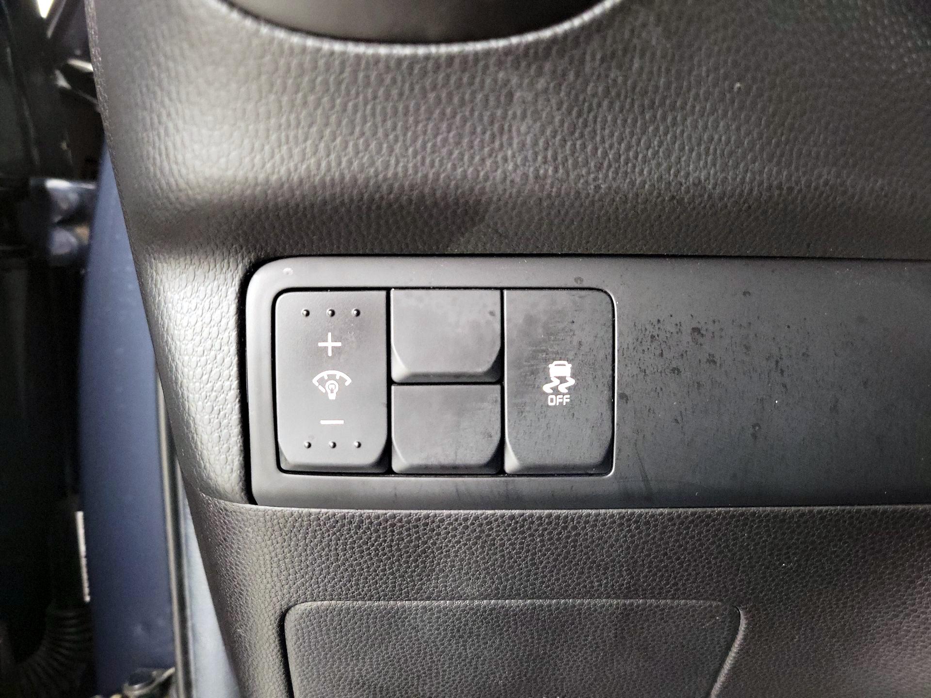 Thumbnail: 2015 Kia Soul - 13