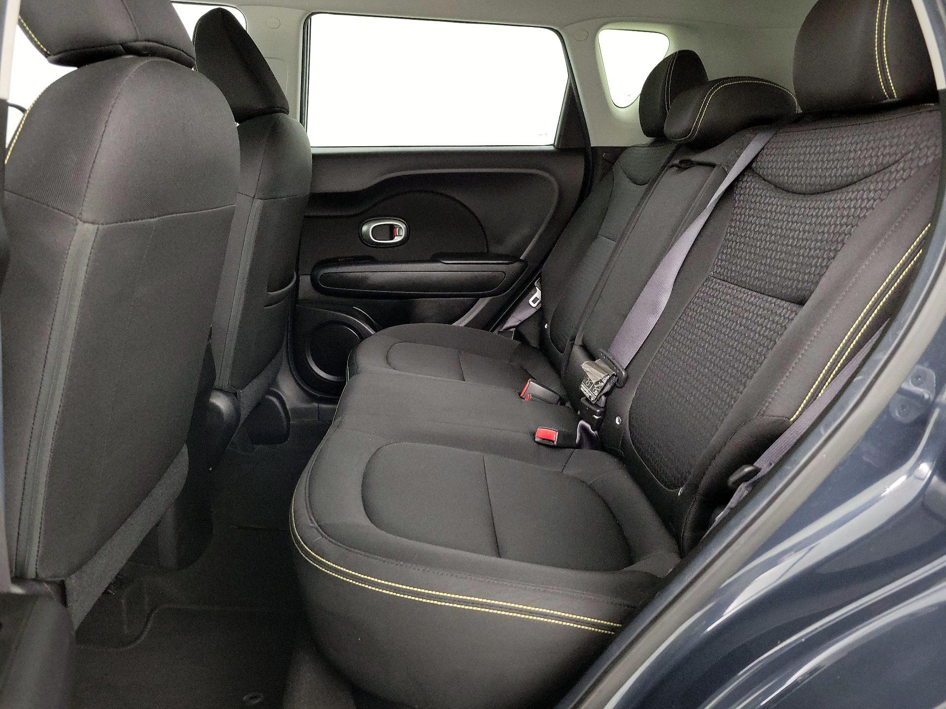 Thumbnail: 2015 Kia Soul - 18