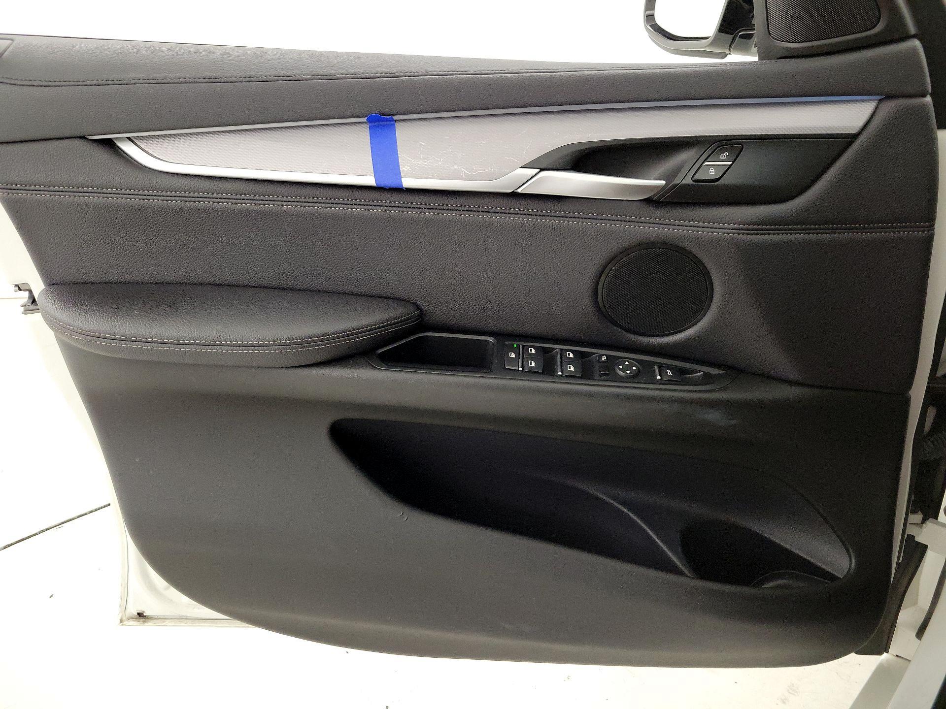 Thumbnail: 2019 BMW X6 - 12