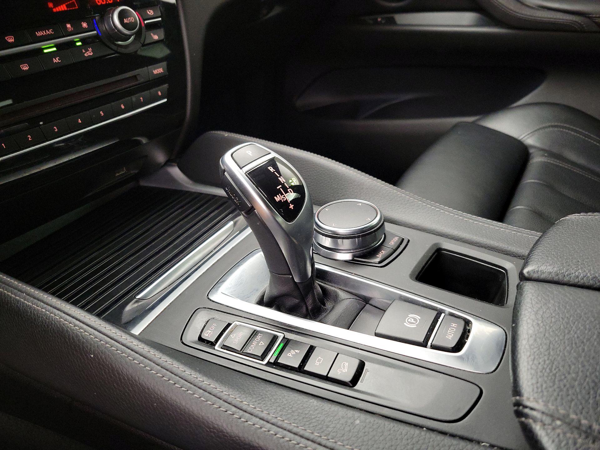Thumbnail: 2019 BMW X6 - 17