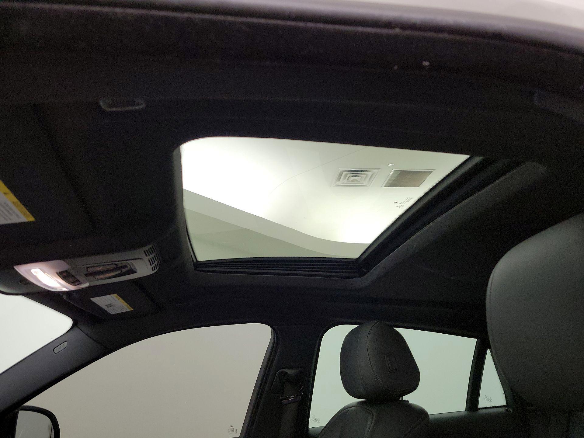 Thumbnail: 2019 BMW X6 - 19