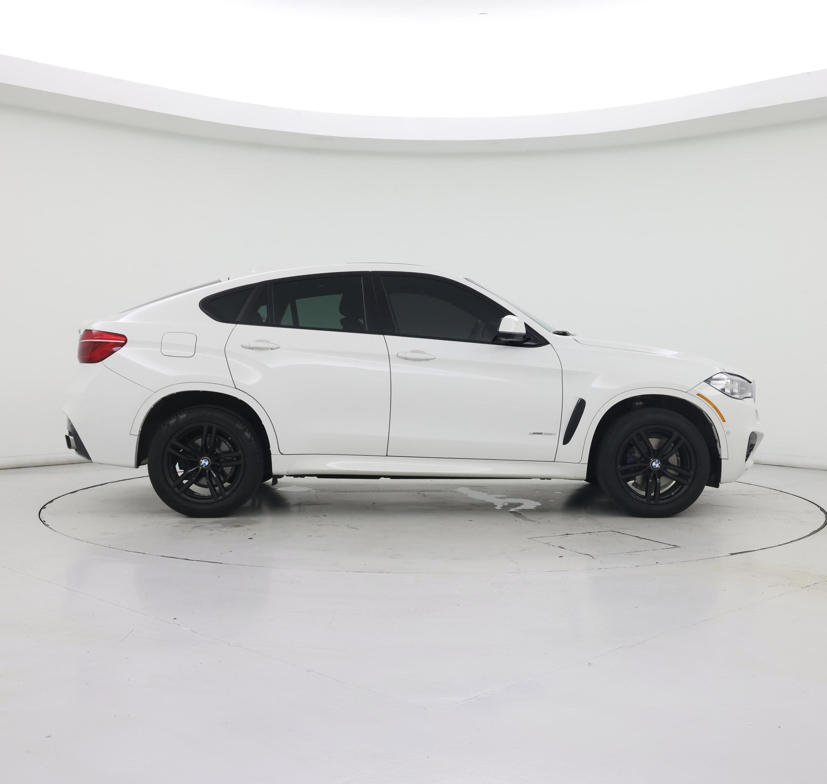 Thumbnail: 2019 BMW X6 - 7