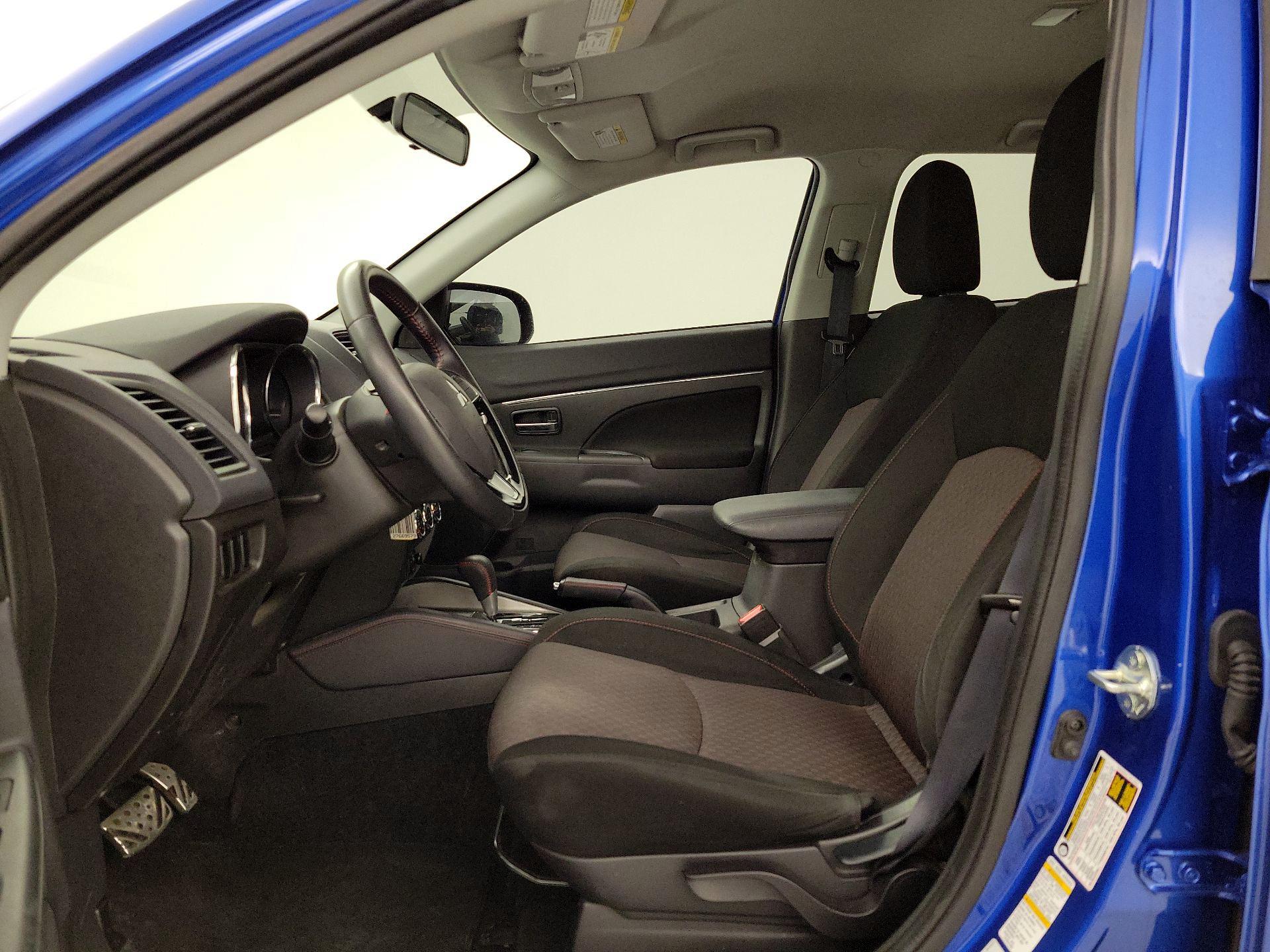 Thumbnail: 2019 Mitsubishi Outlander Sport - 11