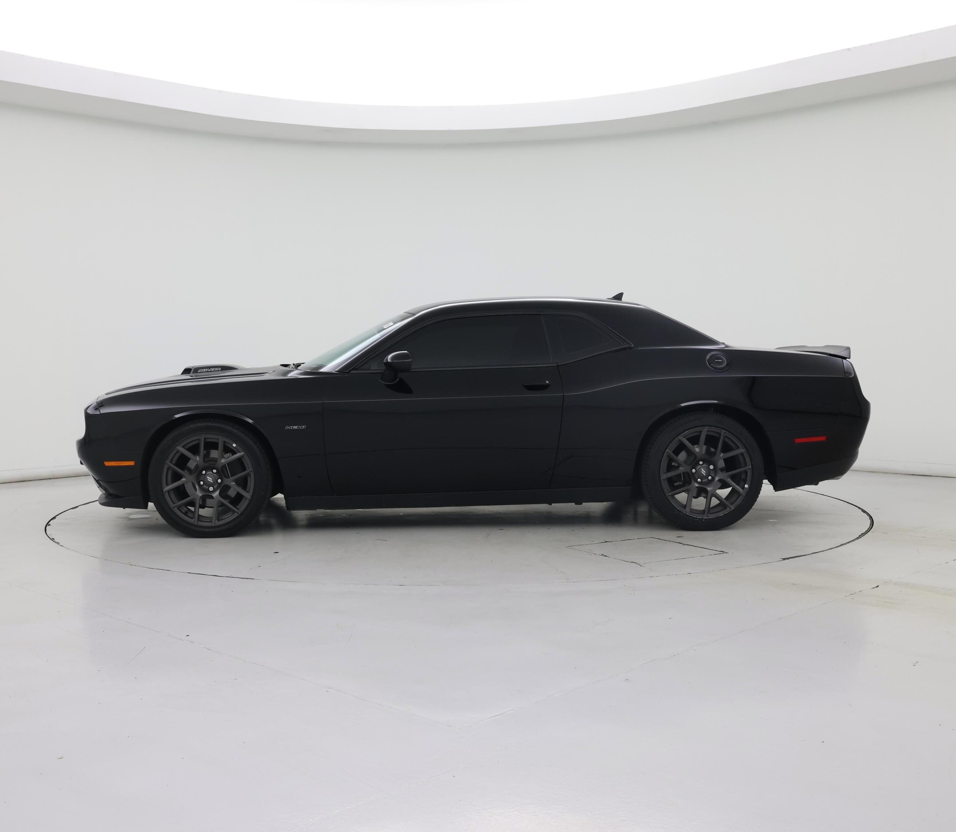 Thumbnail: 2018 Dodge Challenger - 3