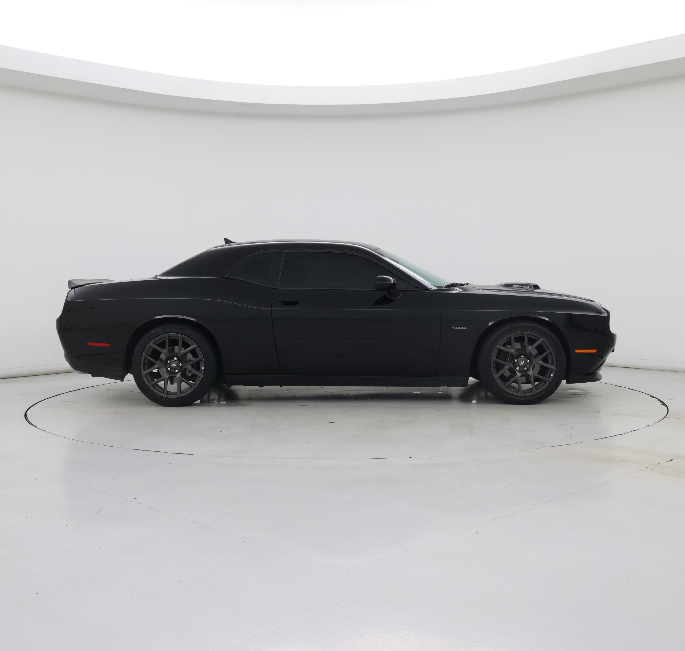 Thumbnail: 2018 Dodge Challenger - 7