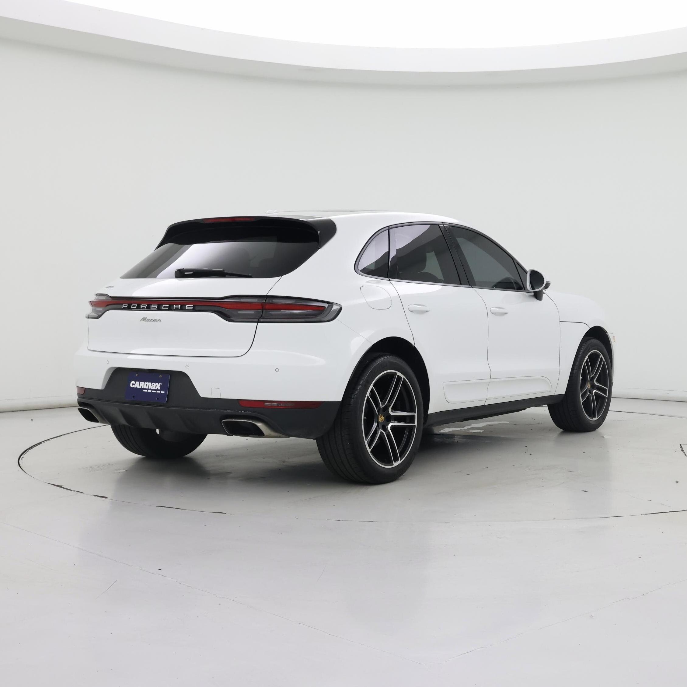 Thumbnail: 2021 Porsche Macan - 8