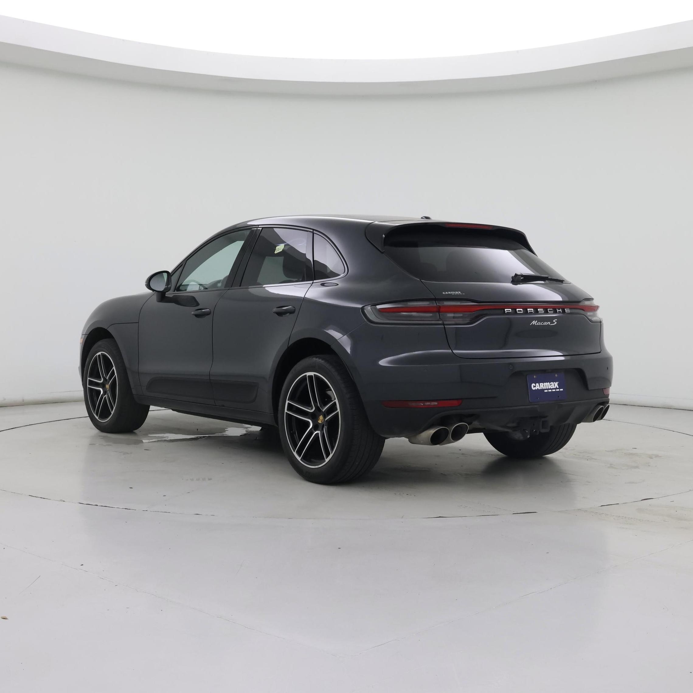 Thumbnail: 2020 Porsche Macan - 2