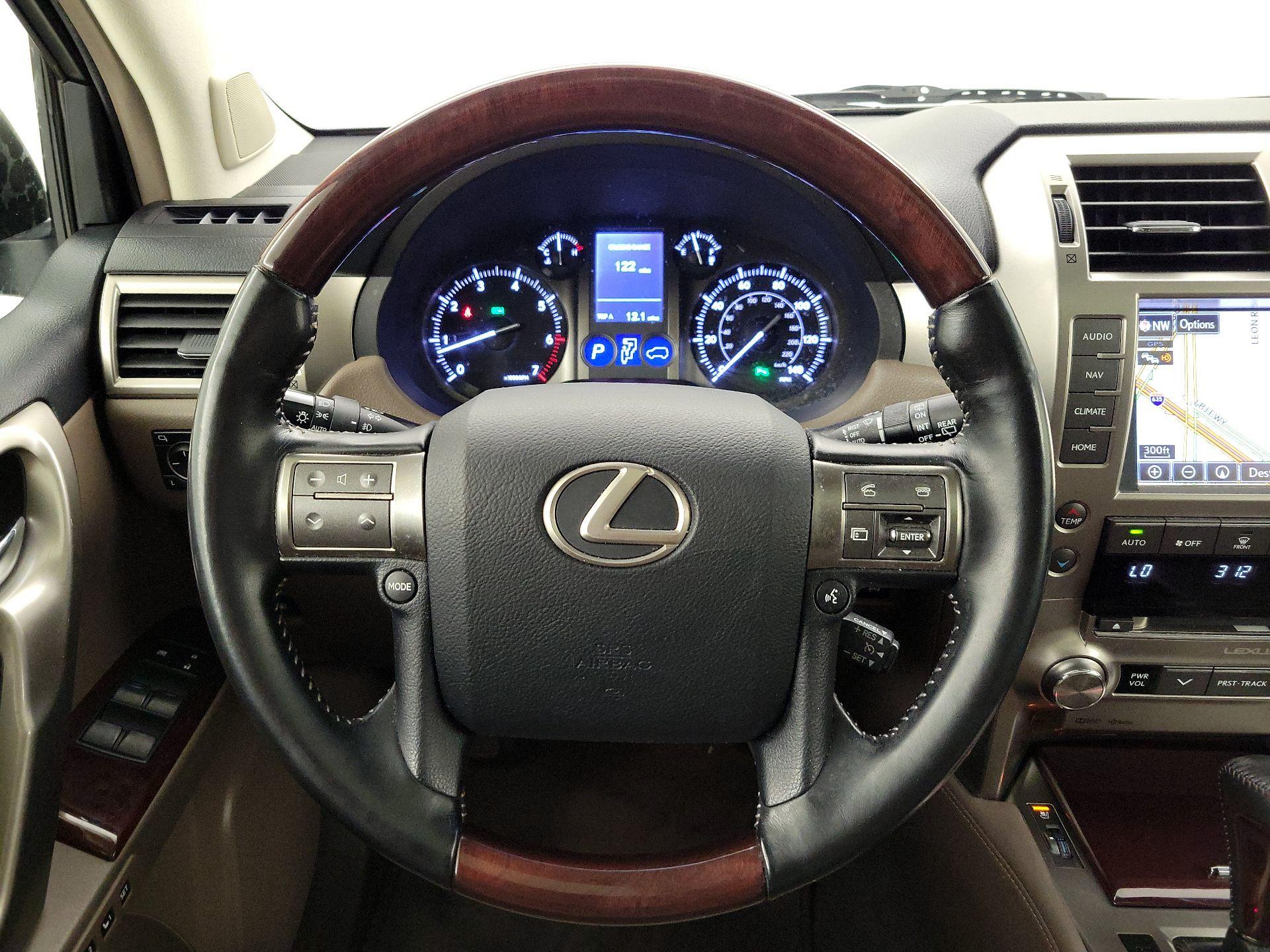 Thumbnail: 2018 Lexus GX - 10