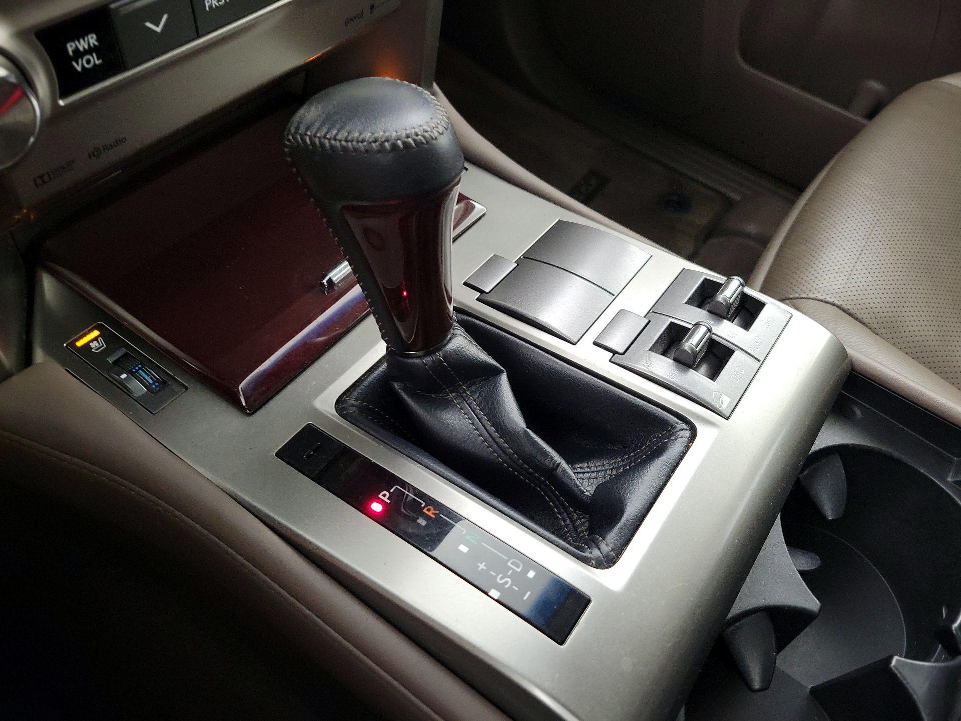 Thumbnail: 2018 Lexus GX - 18
