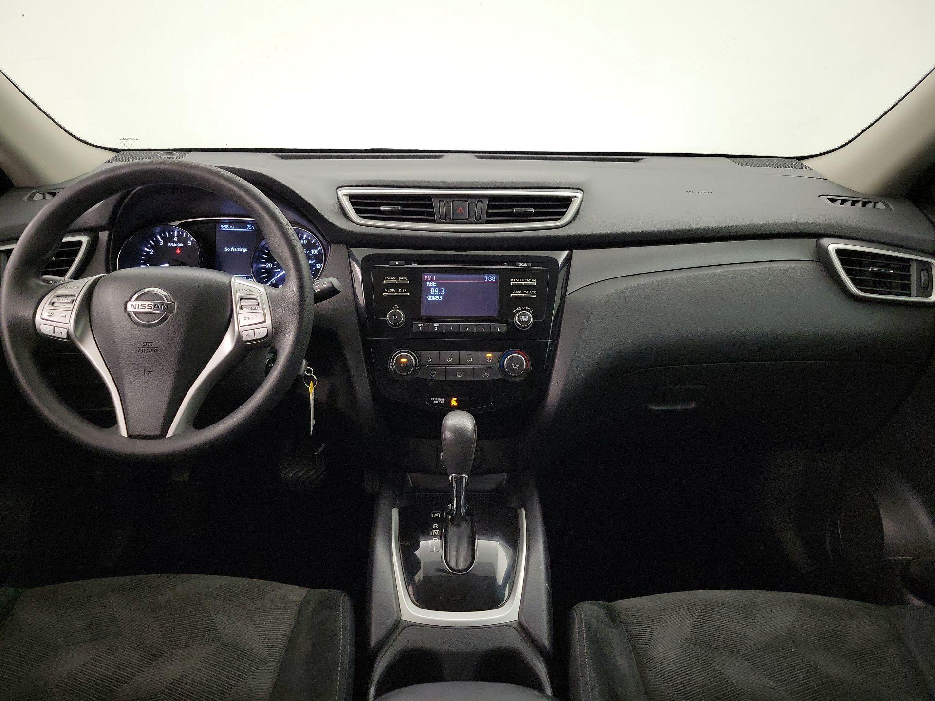 Thumbnail: 2015 Nissan Rogue - 9
