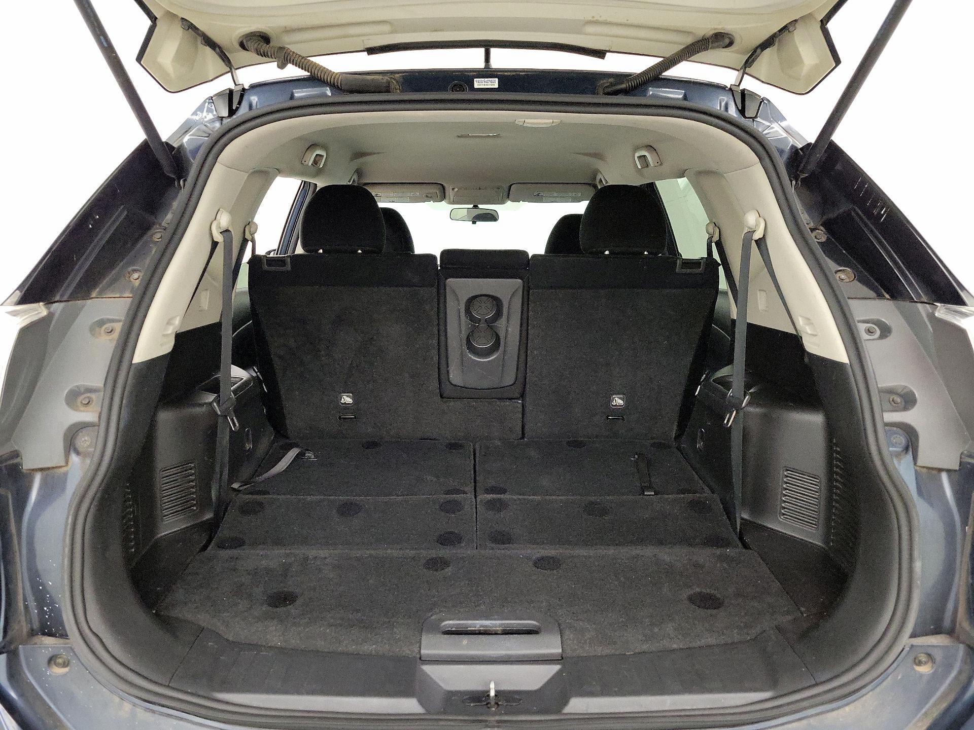Thumbnail: 2015 Nissan Rogue - 19