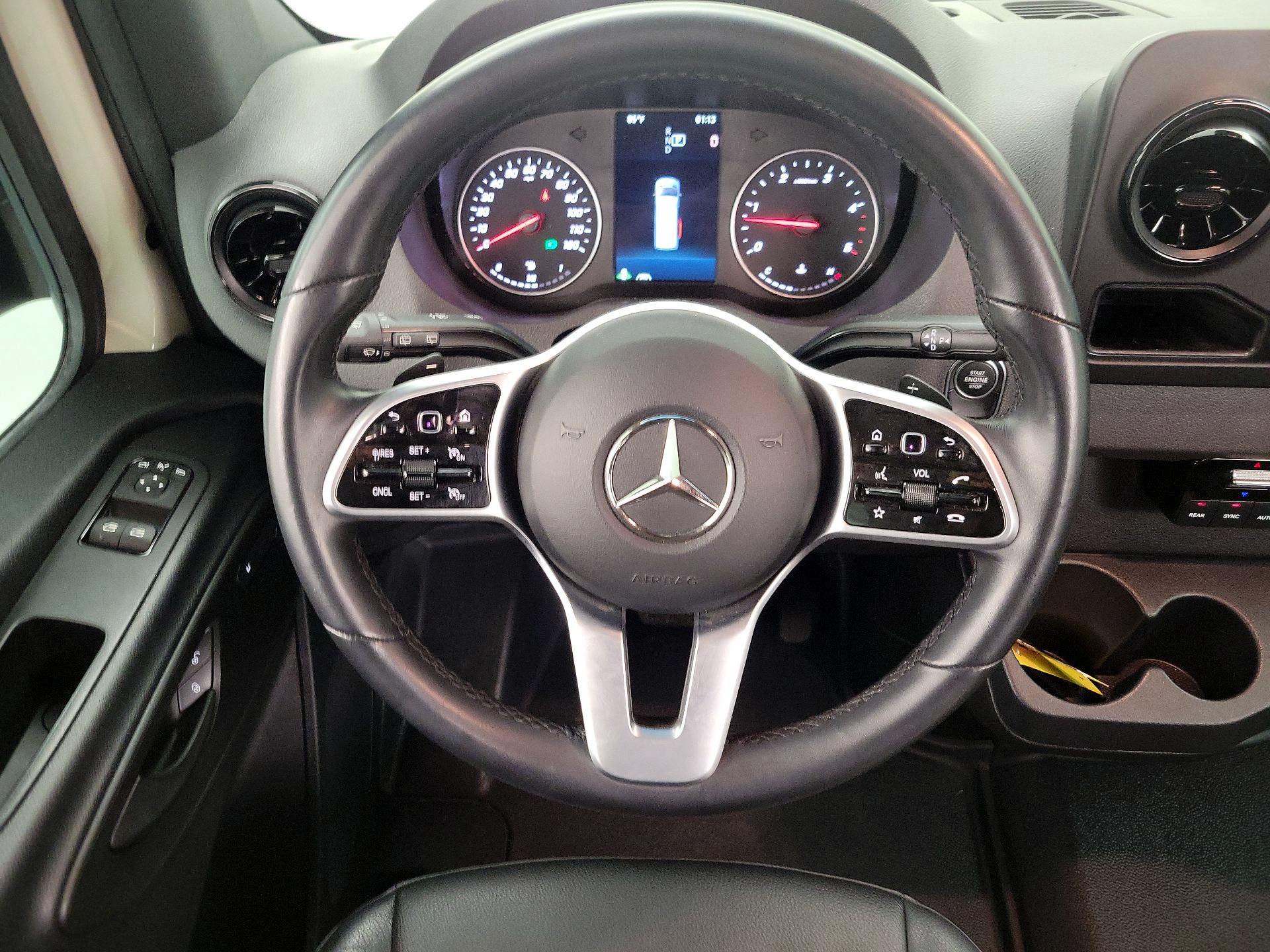 Thumbnail: 2022 Mercedes-Benz Sprinter - 10