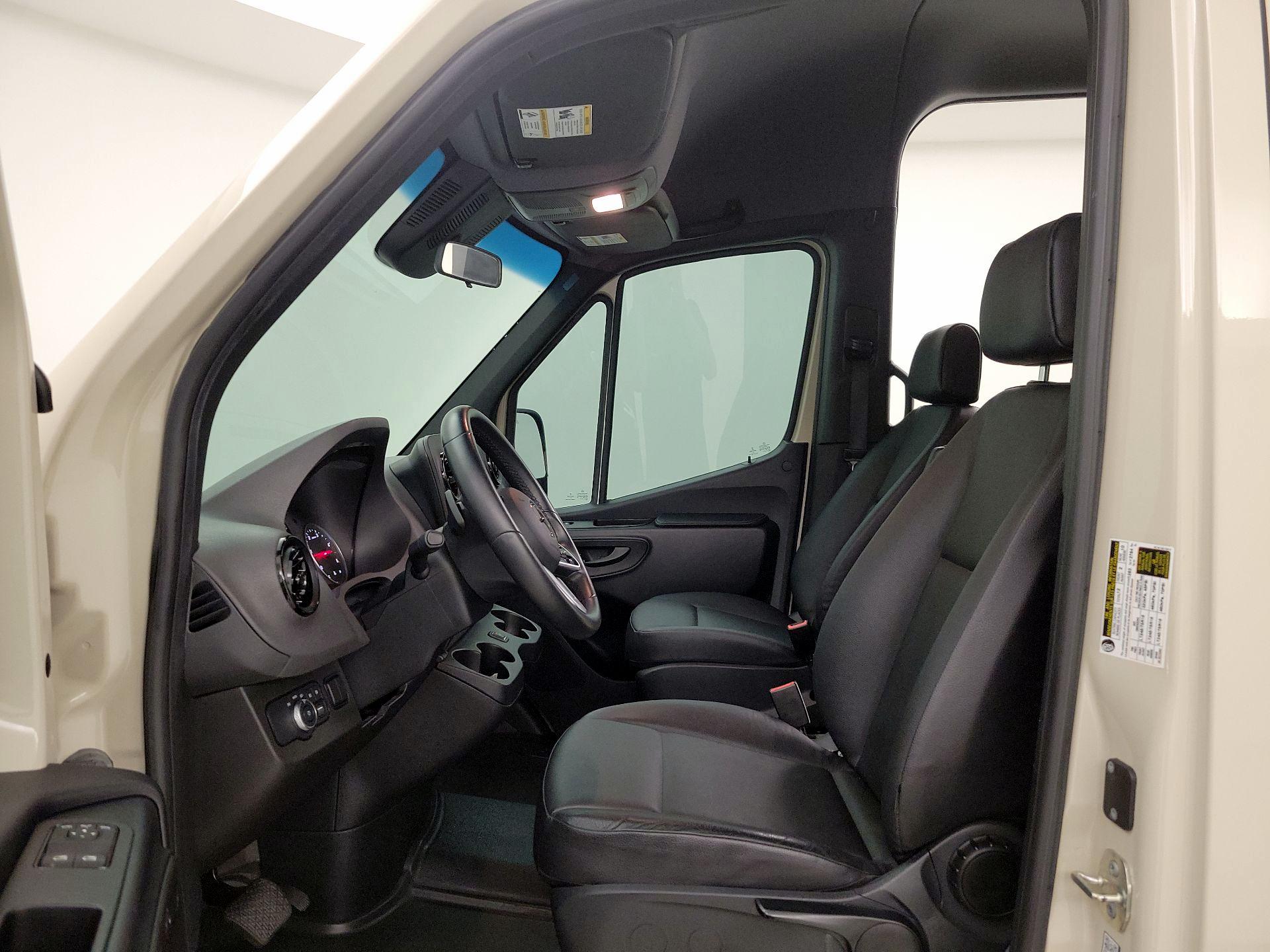Thumbnail: 2022 Mercedes-Benz Sprinter - 11